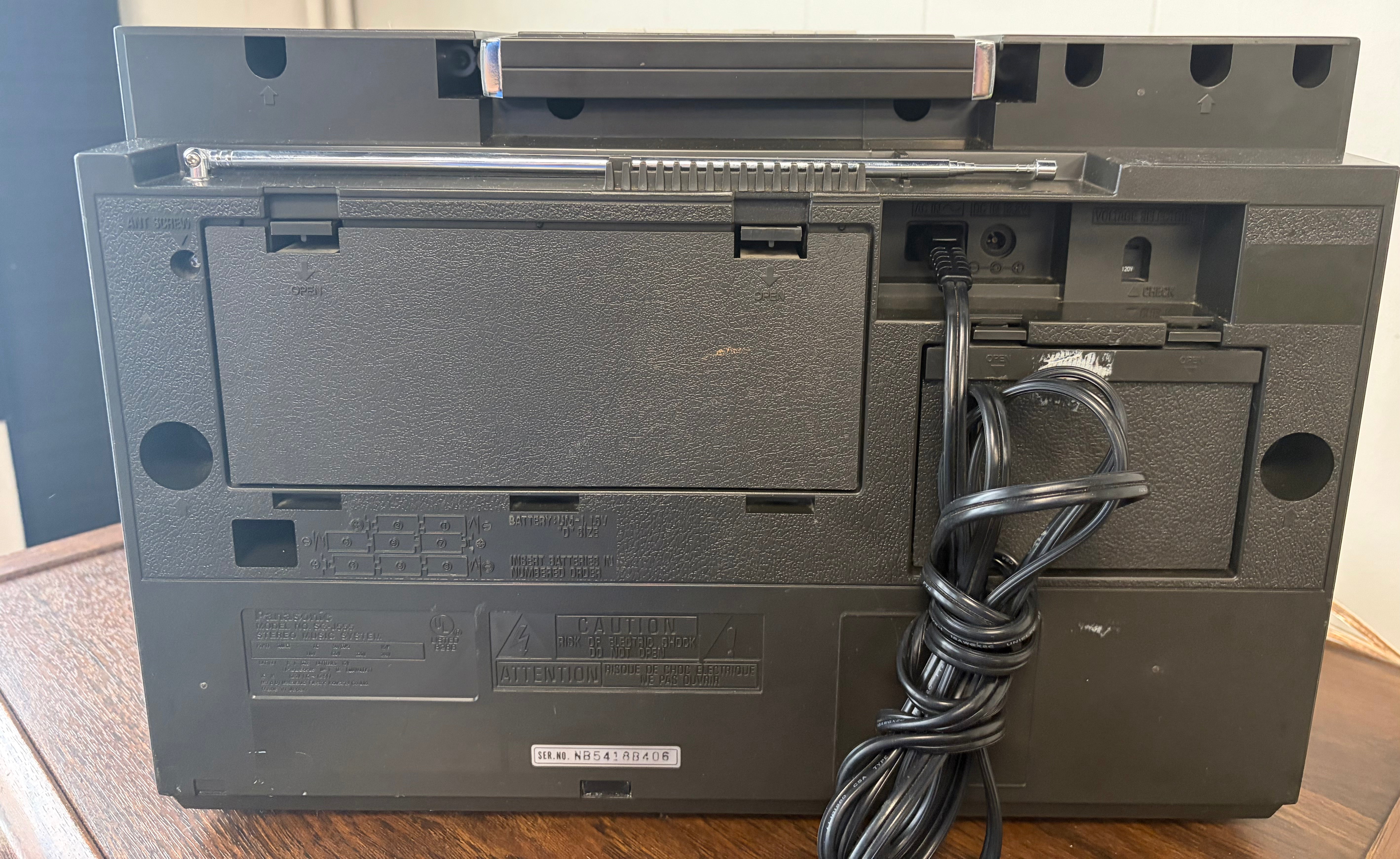 Panasonic SG-J555 Boombox/Turntable