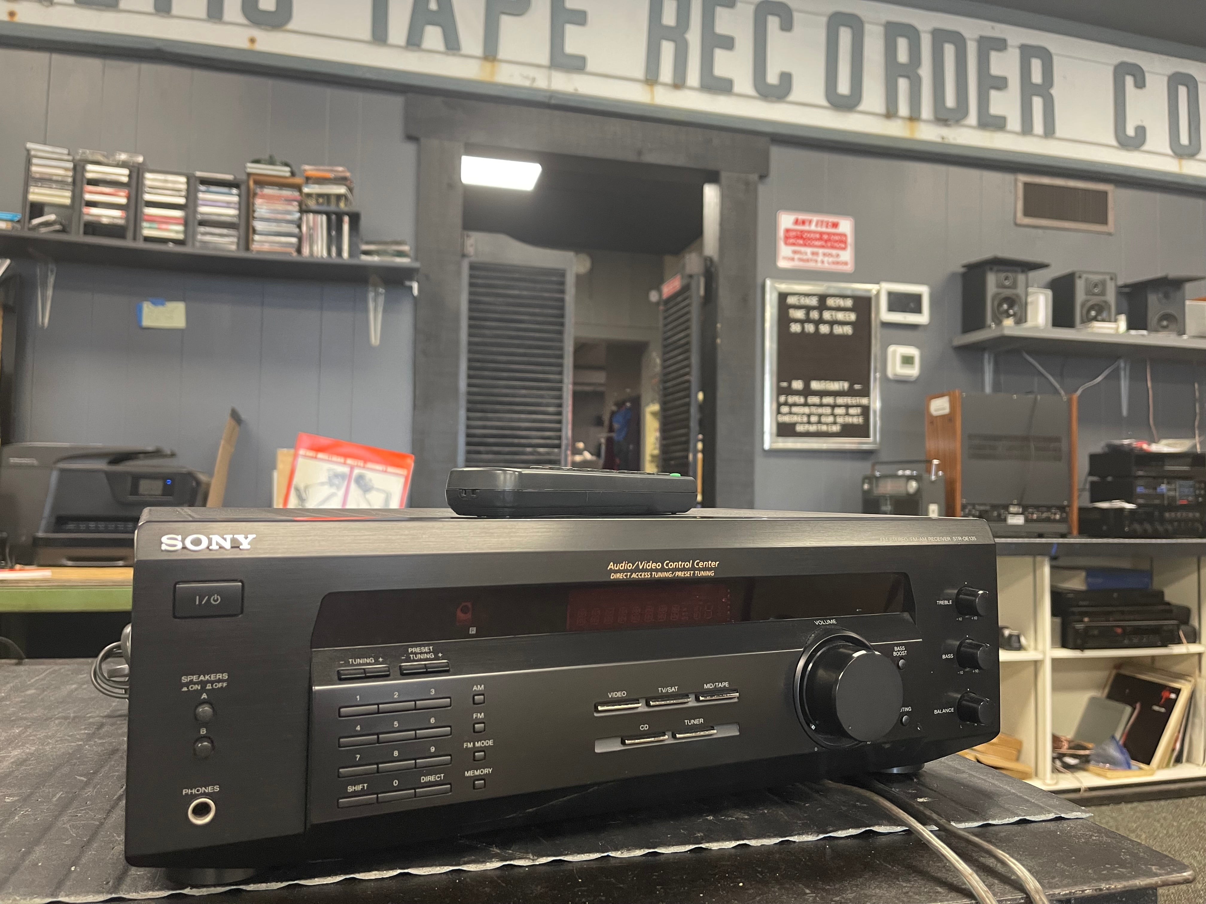 Sony STR DE135 Receiver With Remote