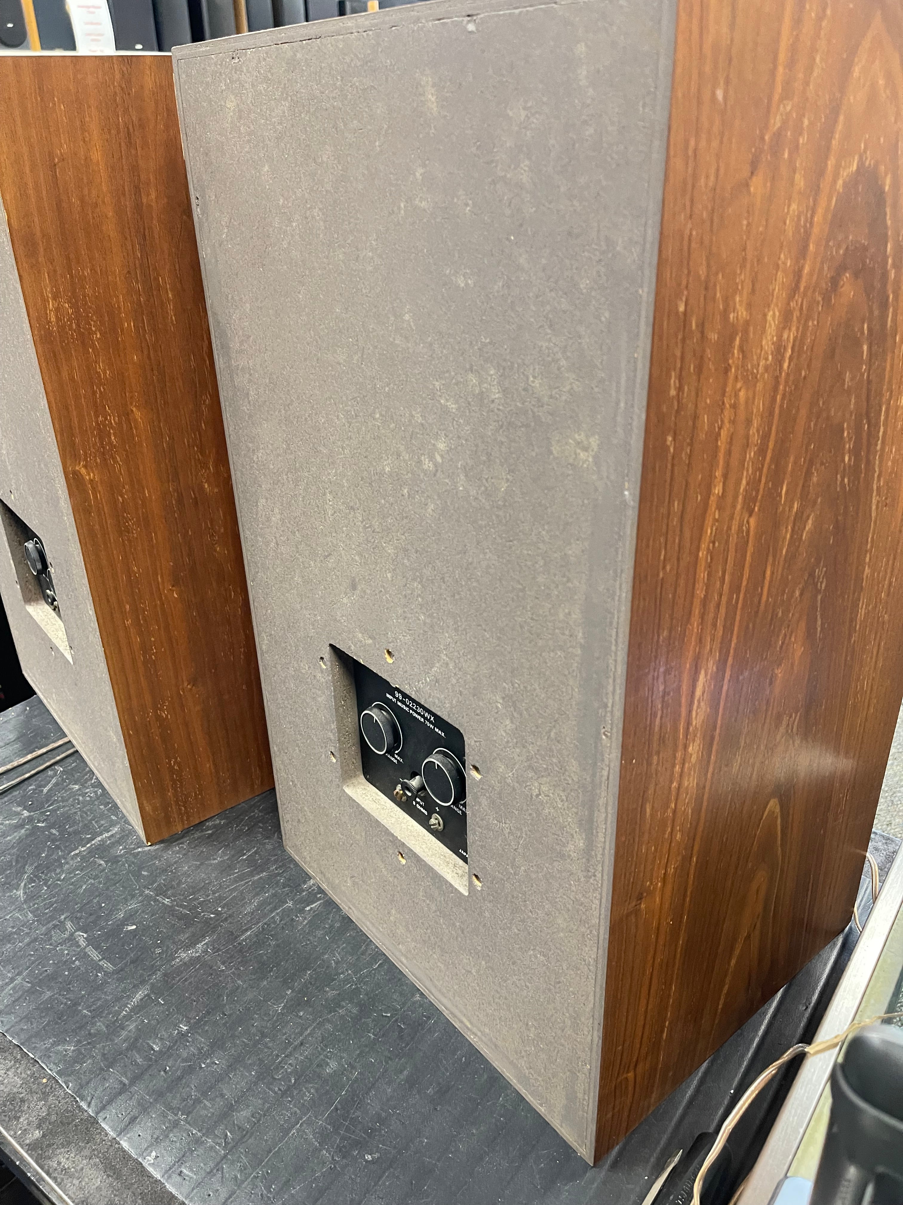 Criterion 5XB Speakers