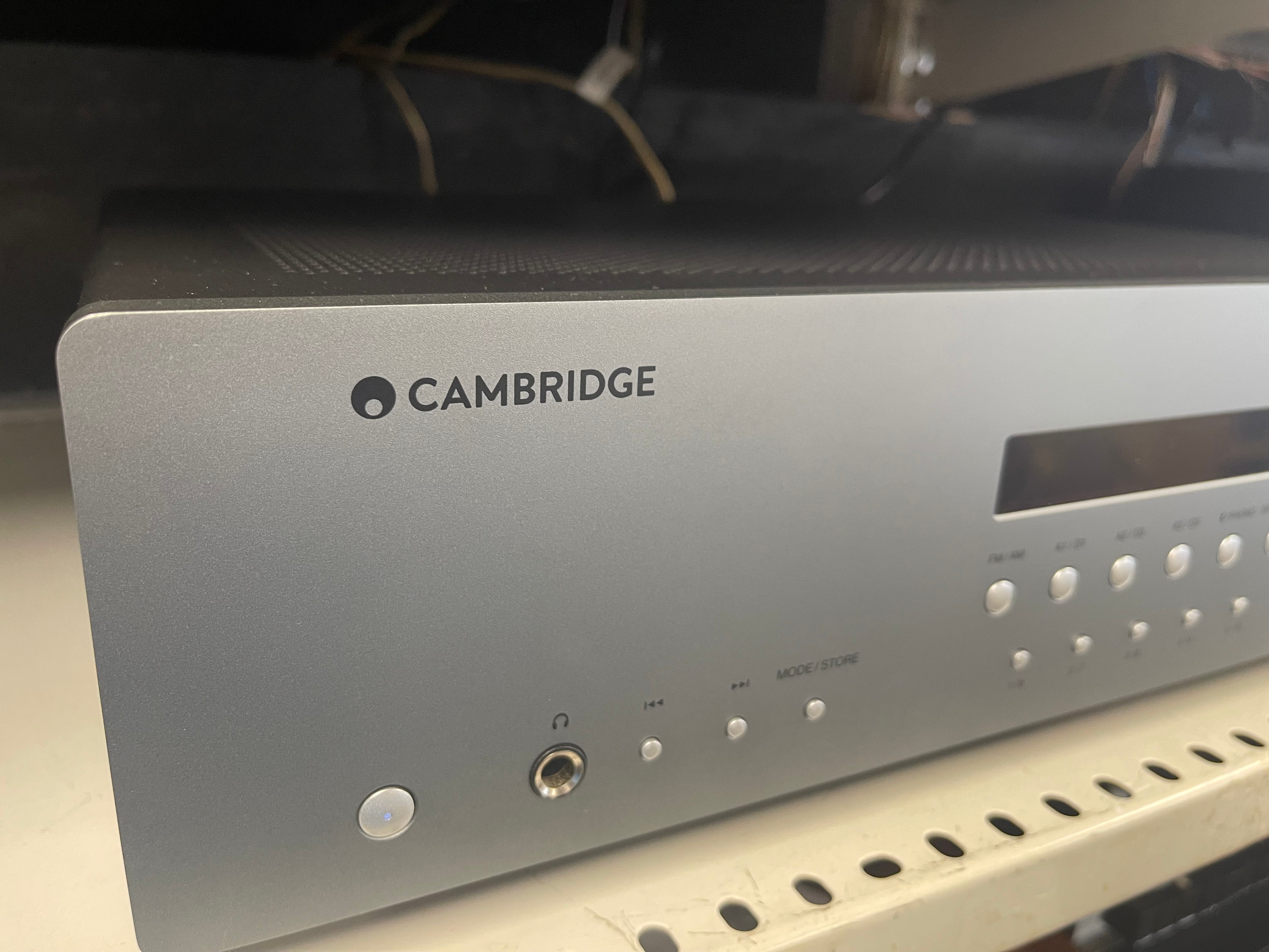 Cambridge Audio AXR100