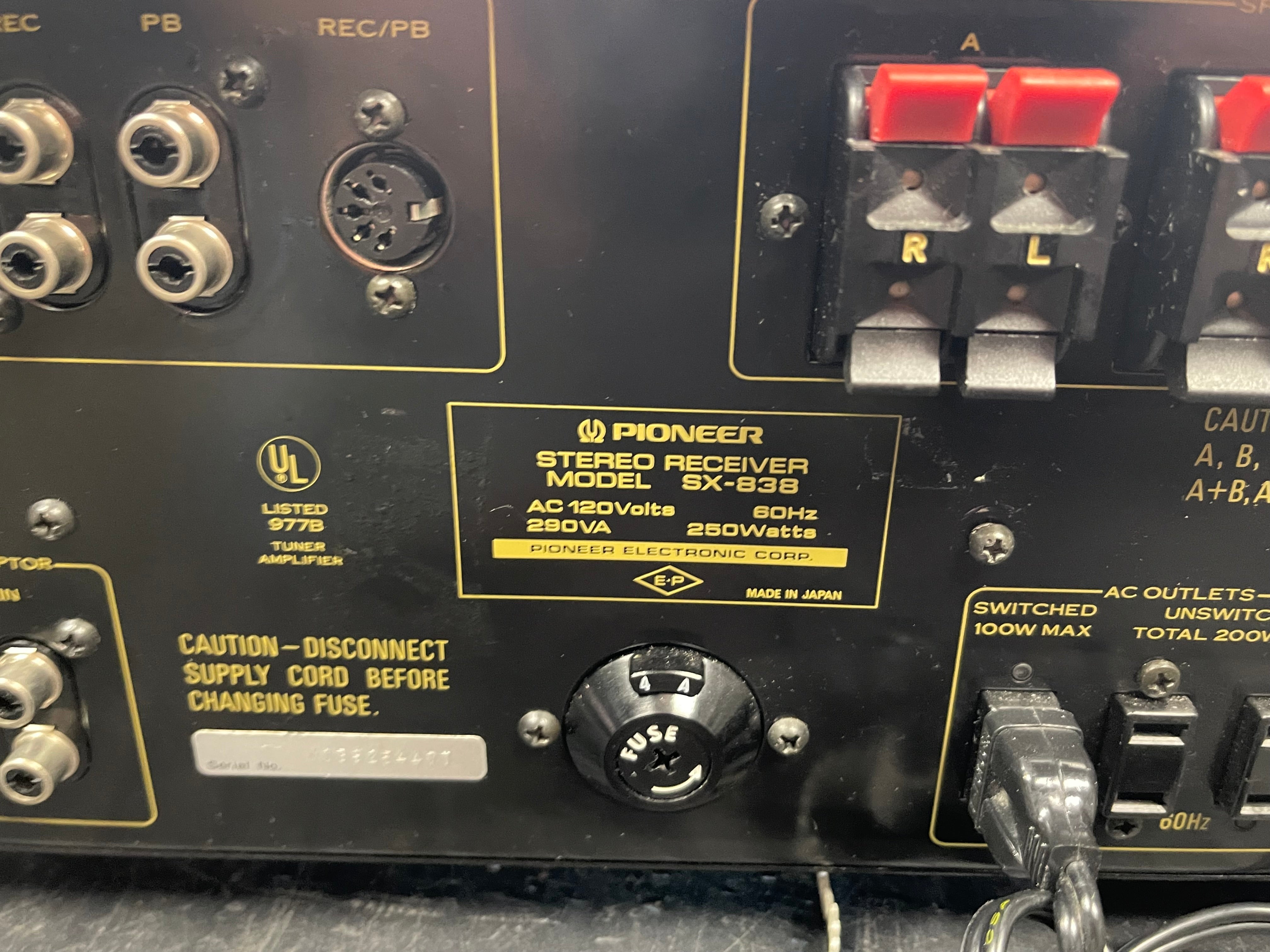 Pioneer SX-838