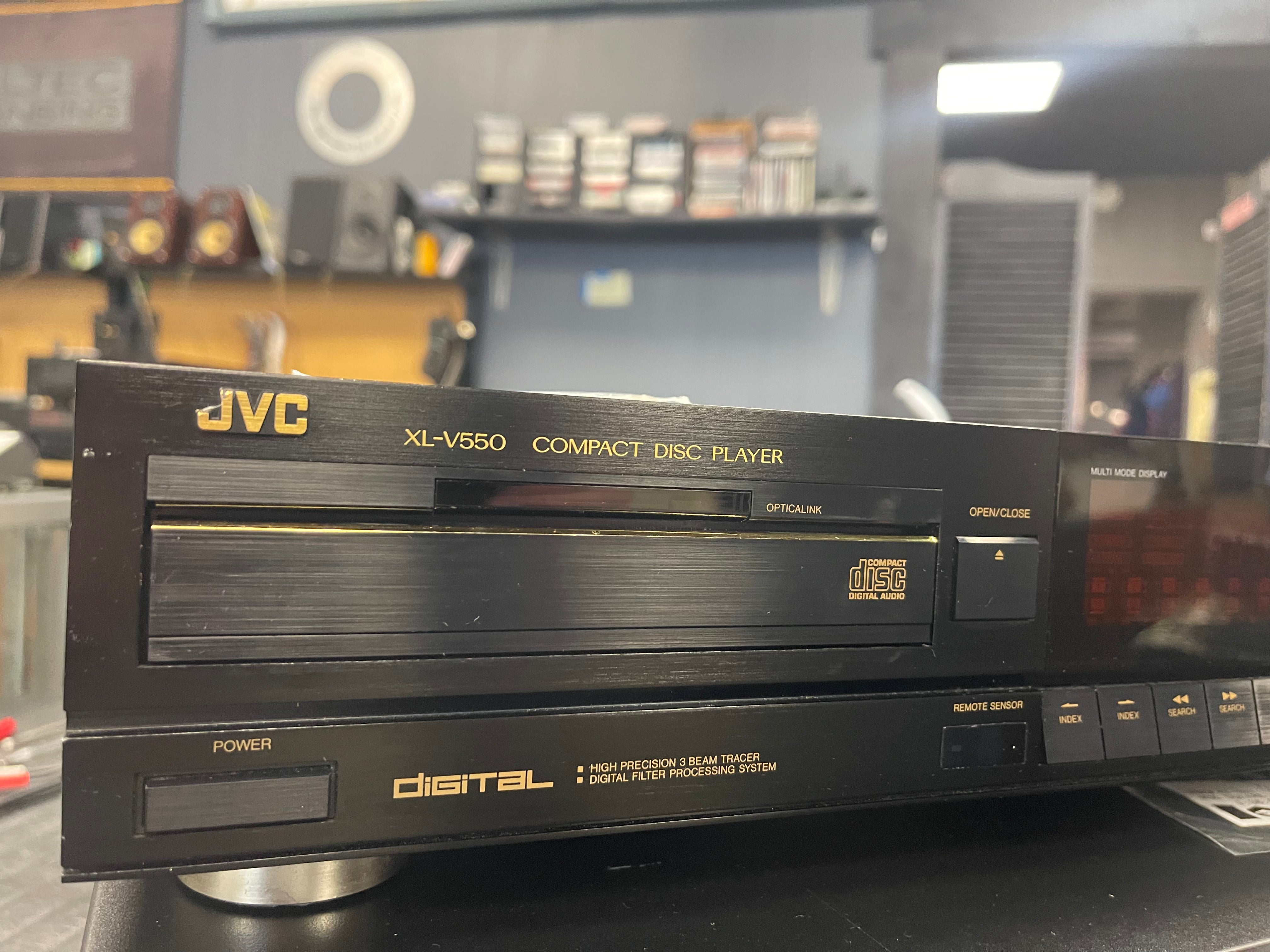 JVC XL-V550 Single Drawer CD Player W/Remote