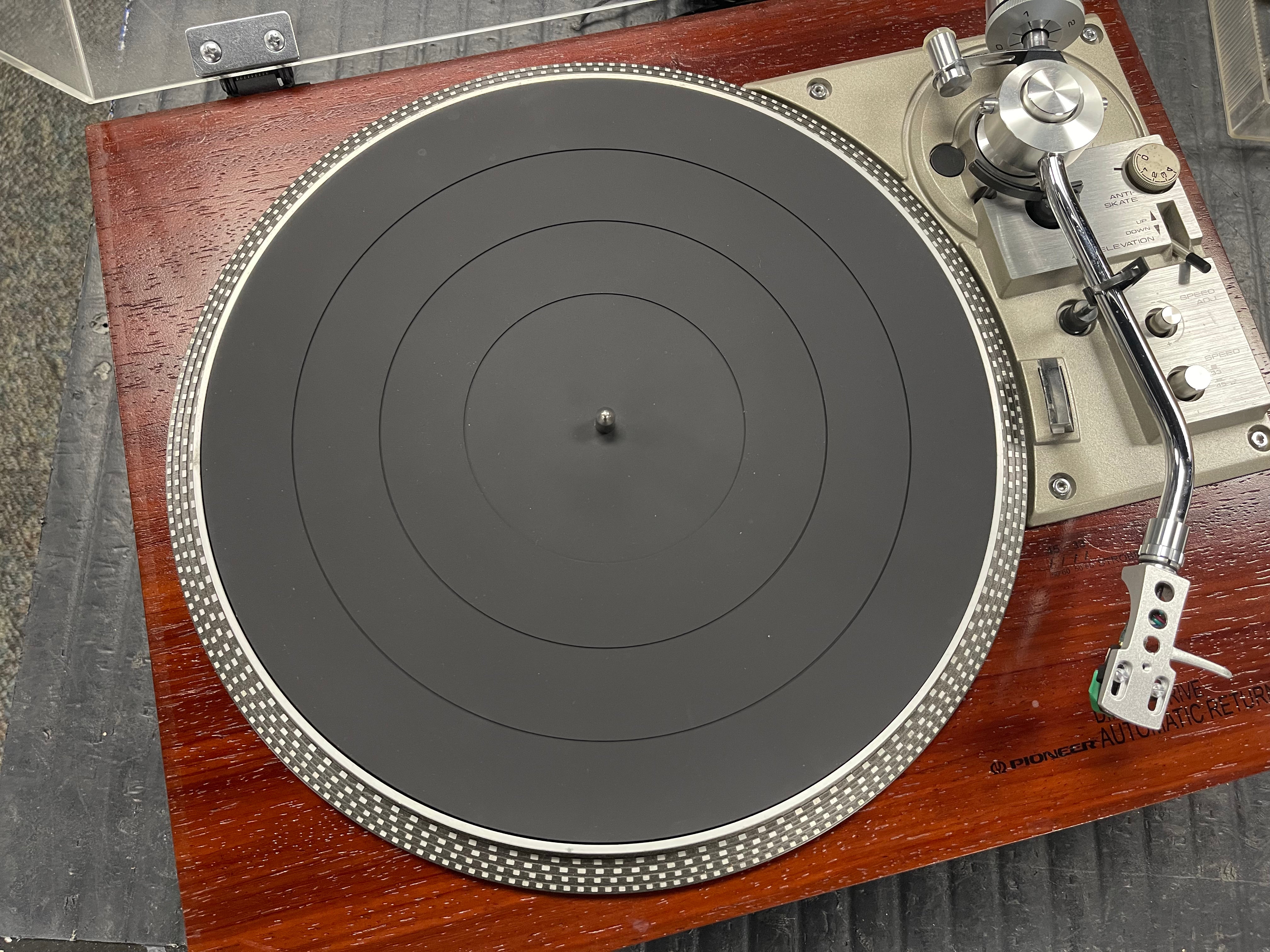 Pioneer PL-518 Turntable With Wood Plinth