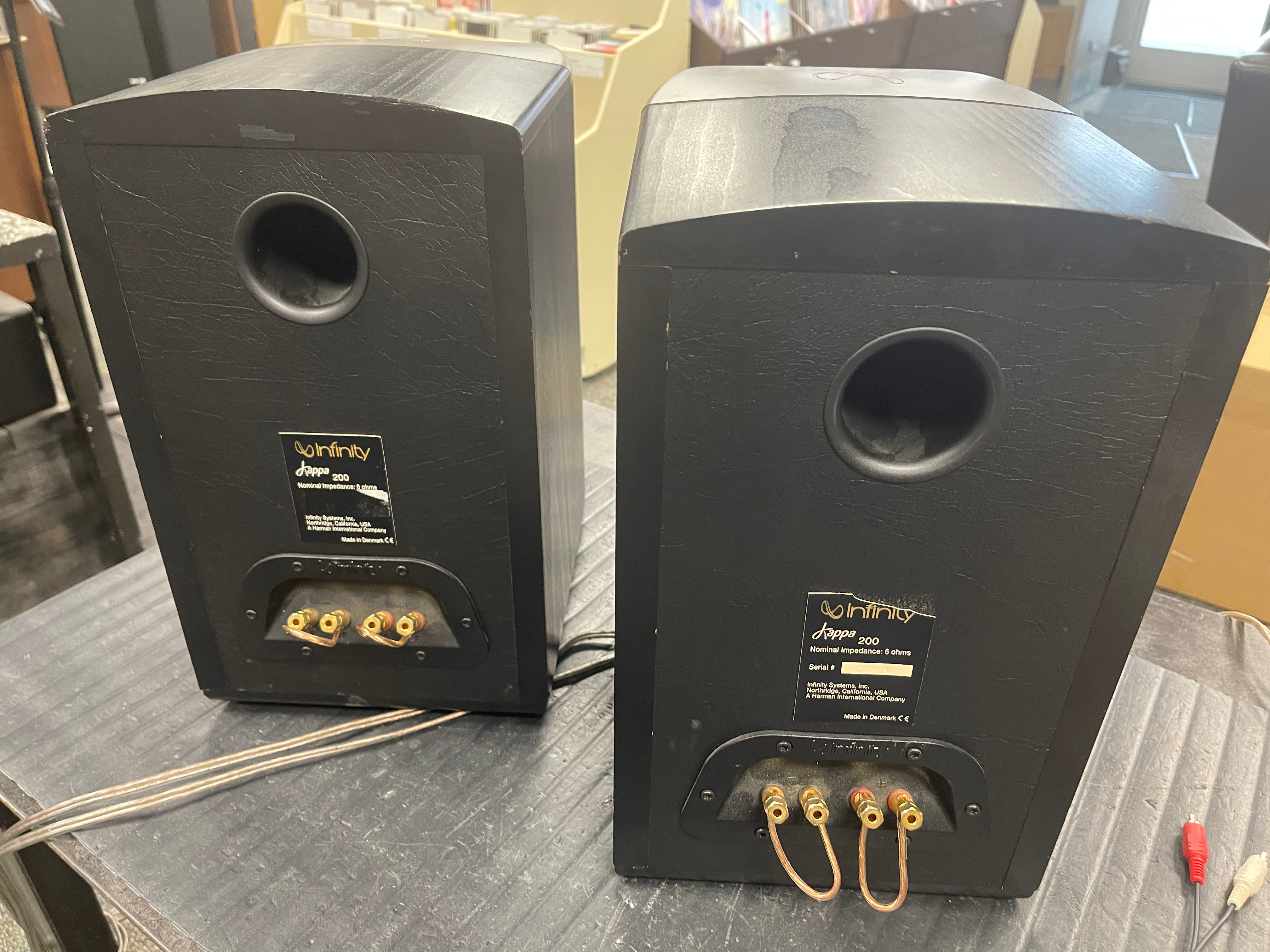 Infinity Kappa 200 Bookshelf Speakers