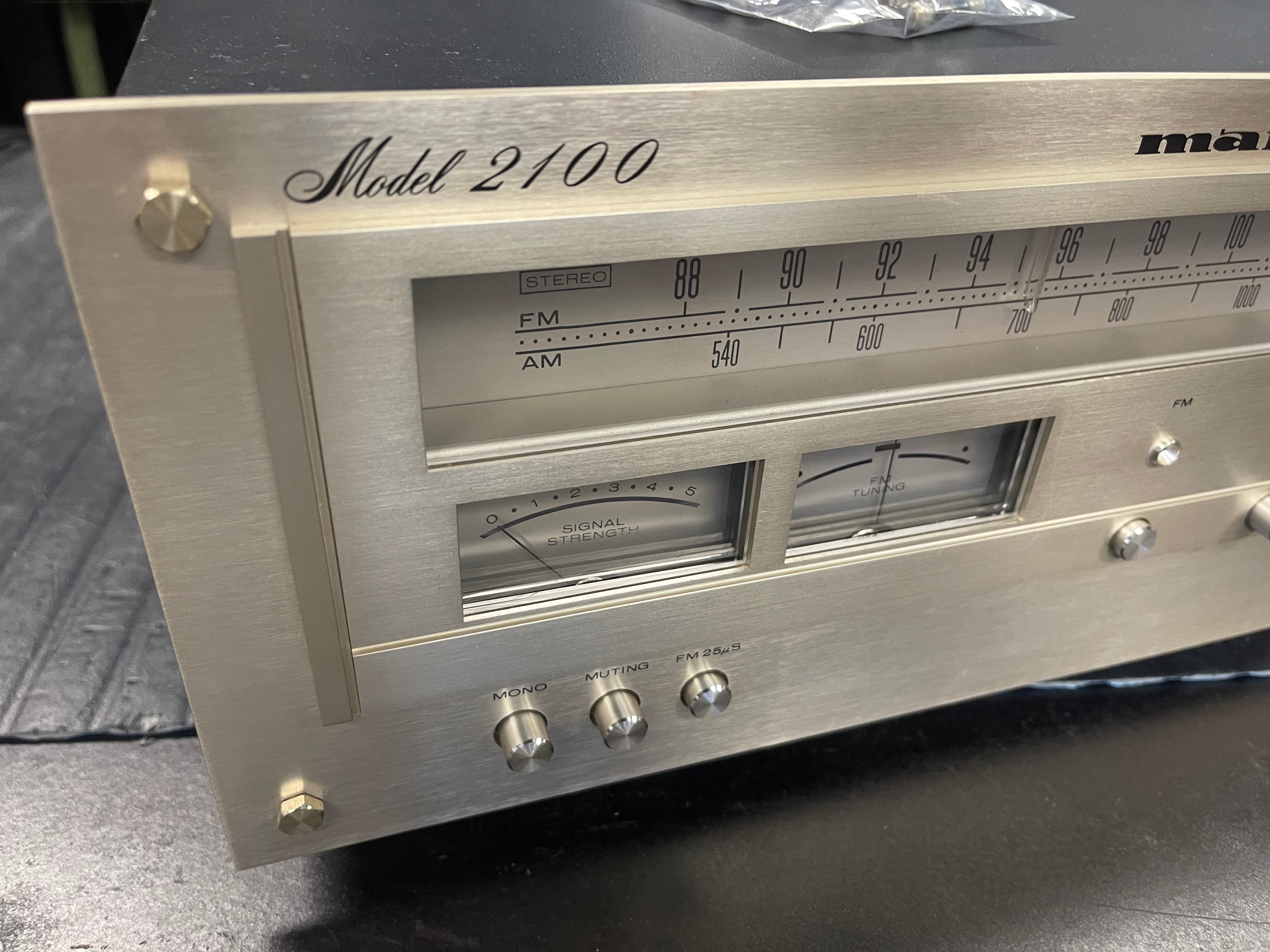Marantz Model 2100 Tuner