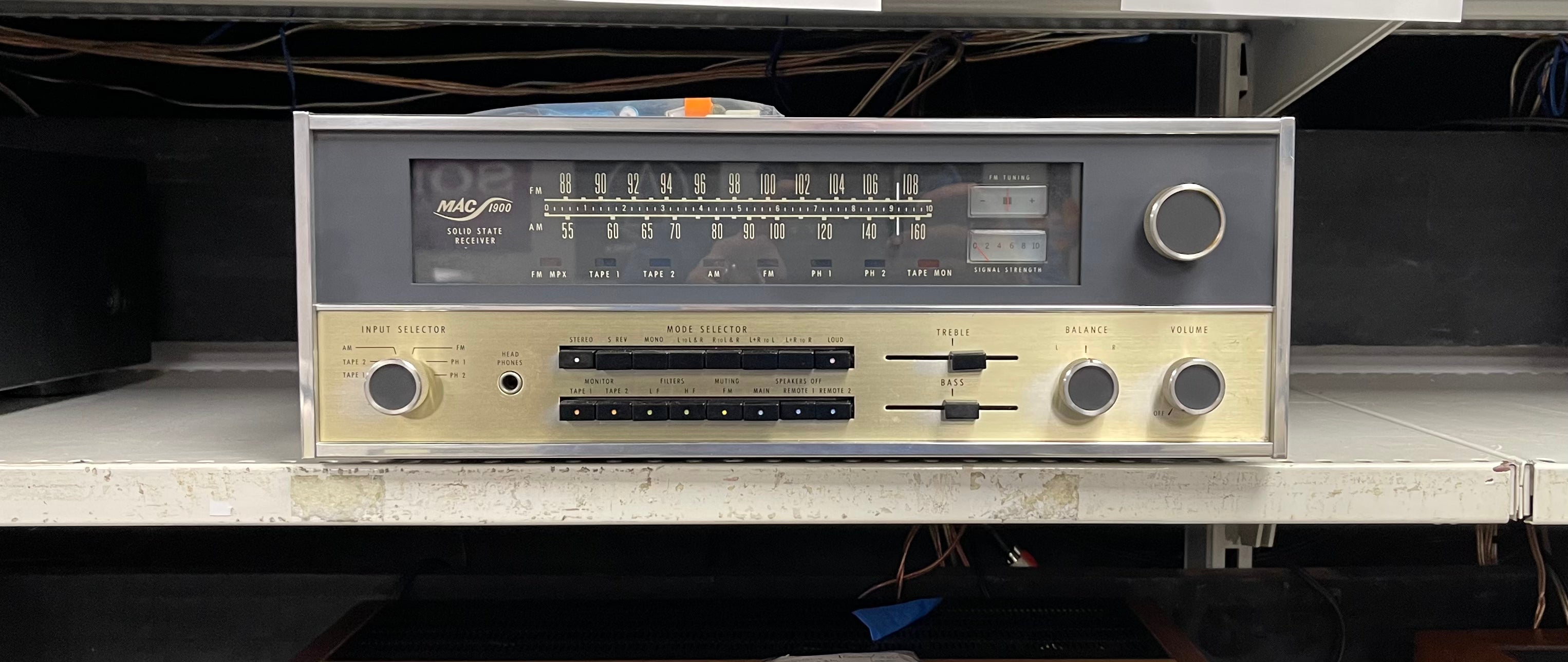 McIntosh MAC 1900 Solid State Receiver