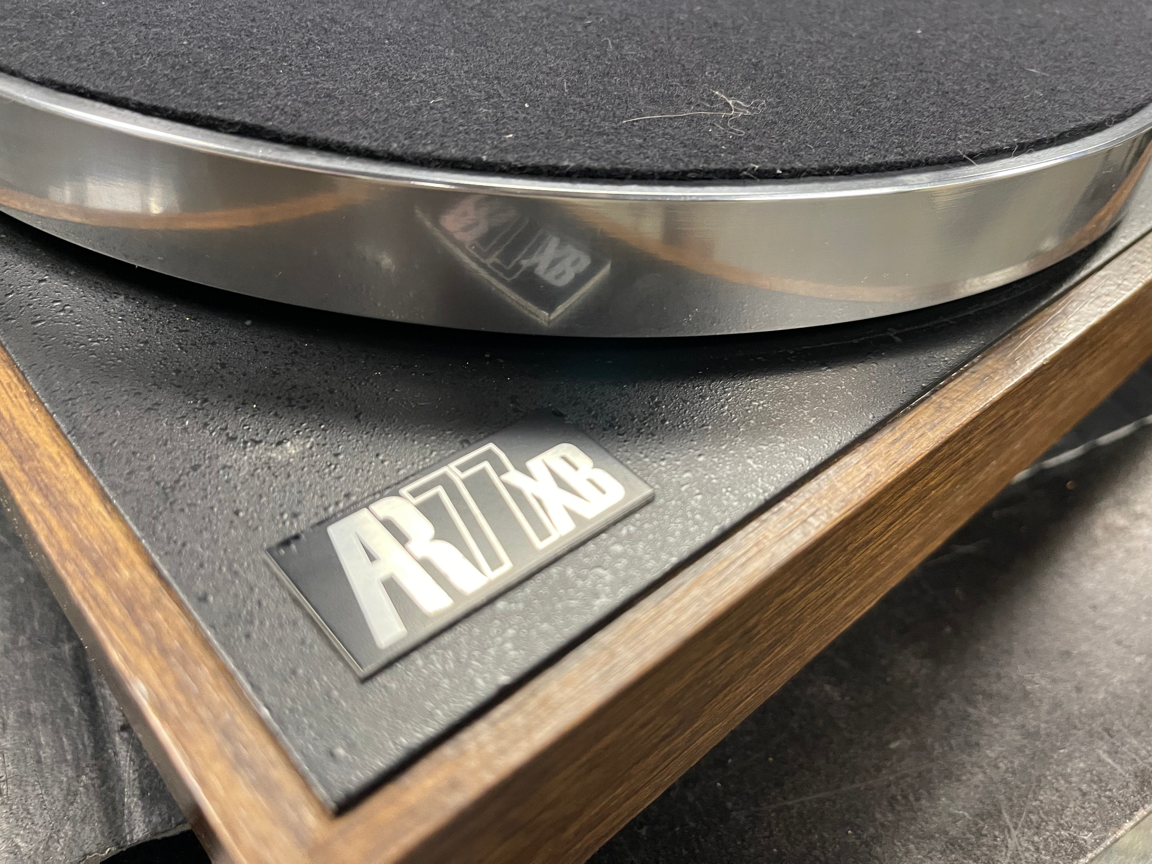 Acoustic Research 77XB TURNTABLE