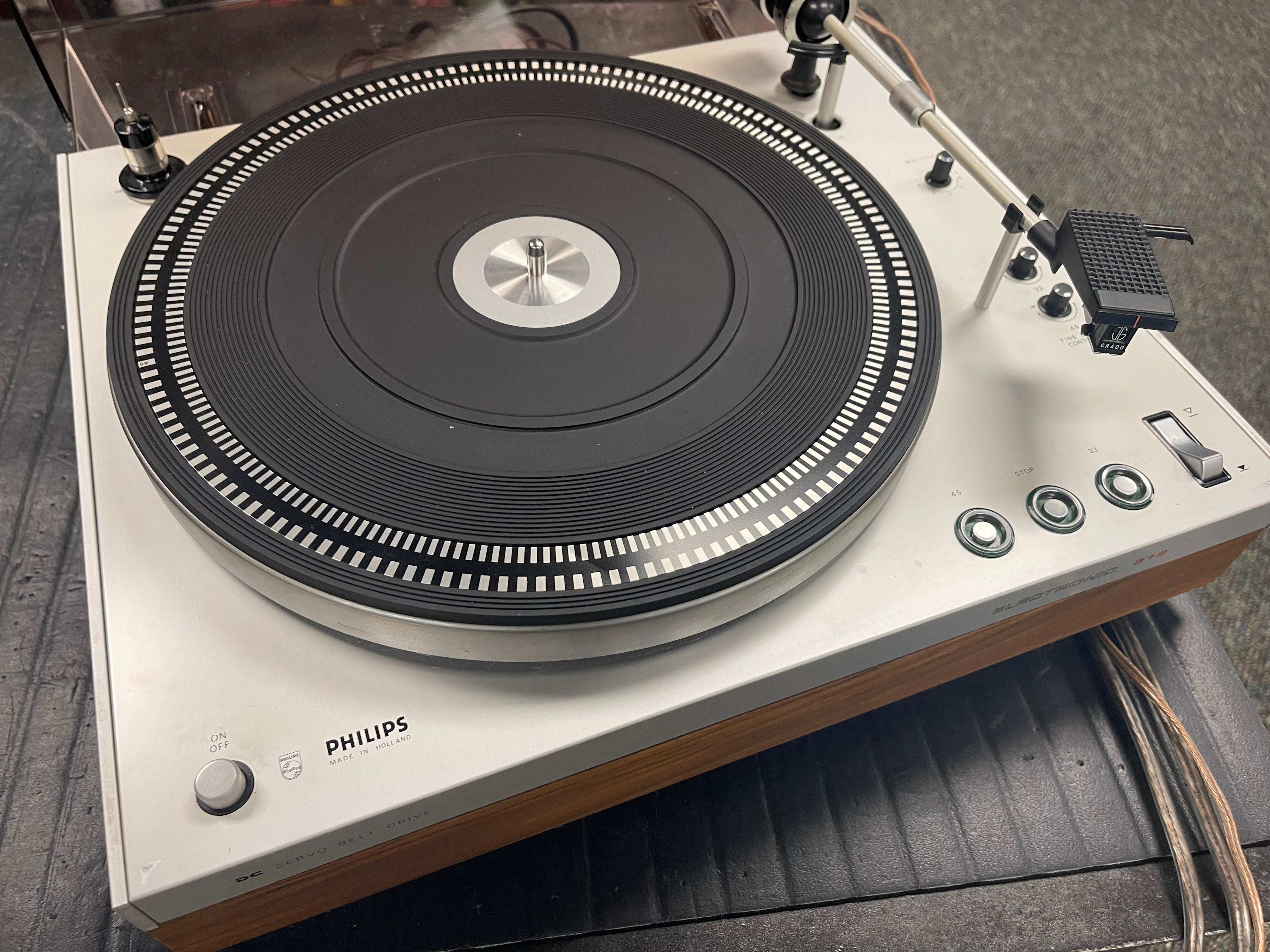 Philips Electronic GA312 DC Servo Belt Drive Turntable