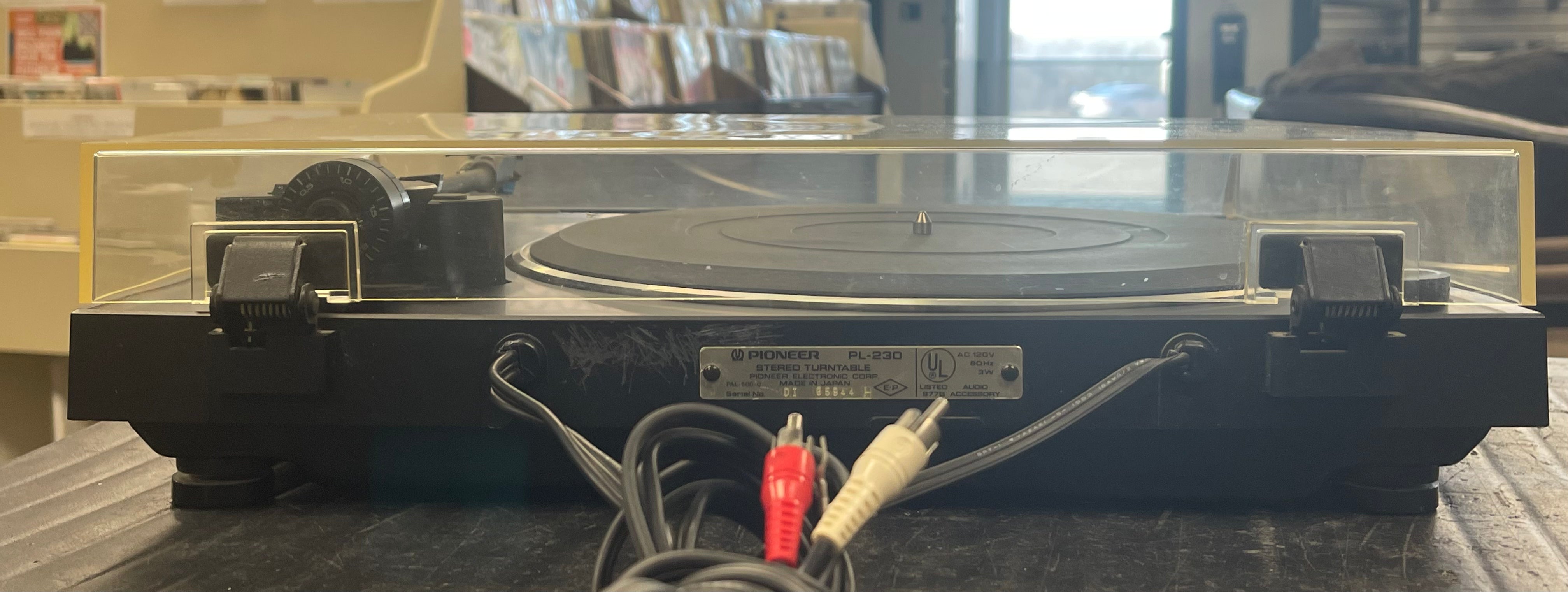 Pioneer PL-230 Belt Drive Semi-Automatic Turntable