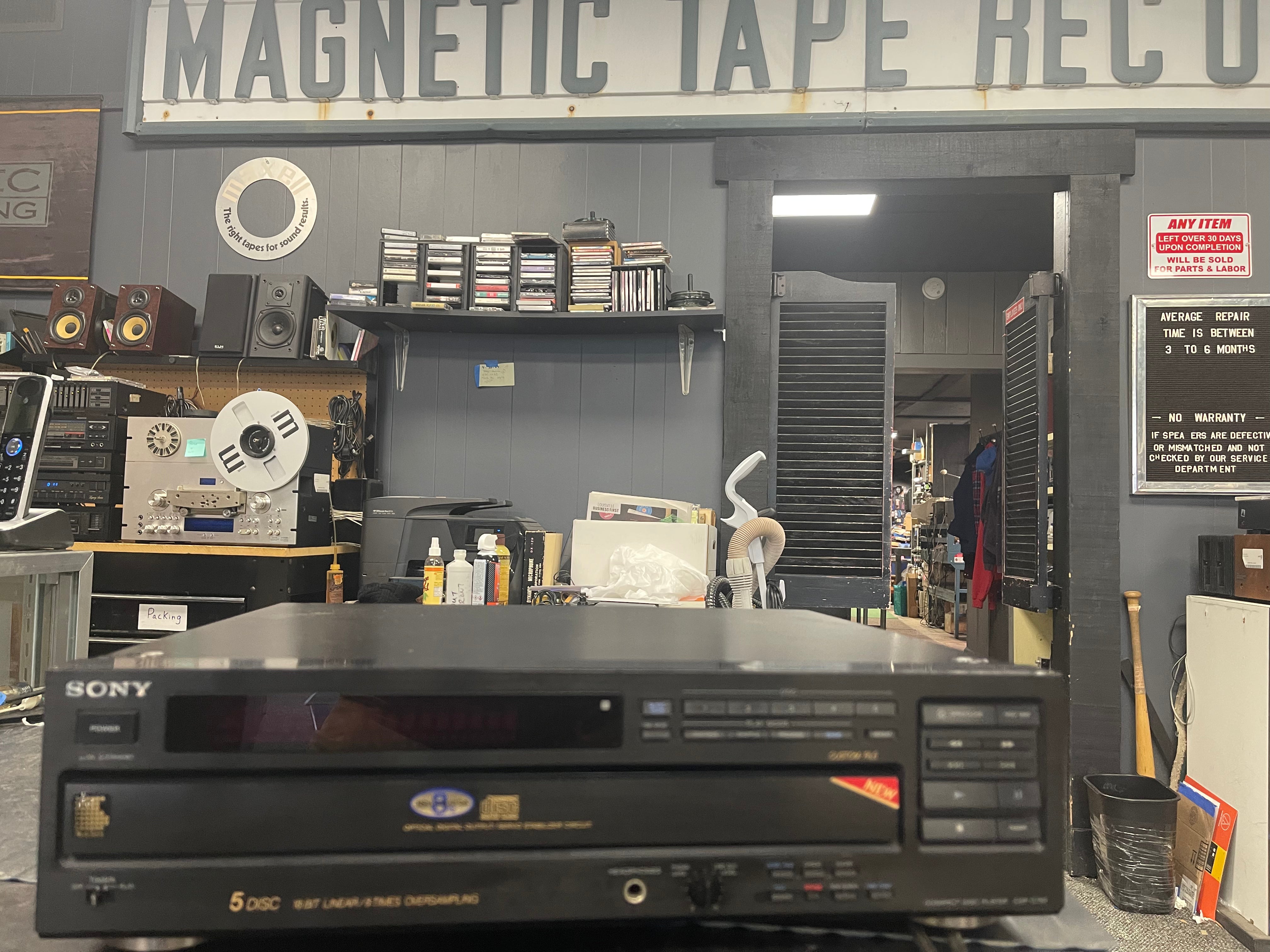 Sony CDP-C705 Multi Disc Player