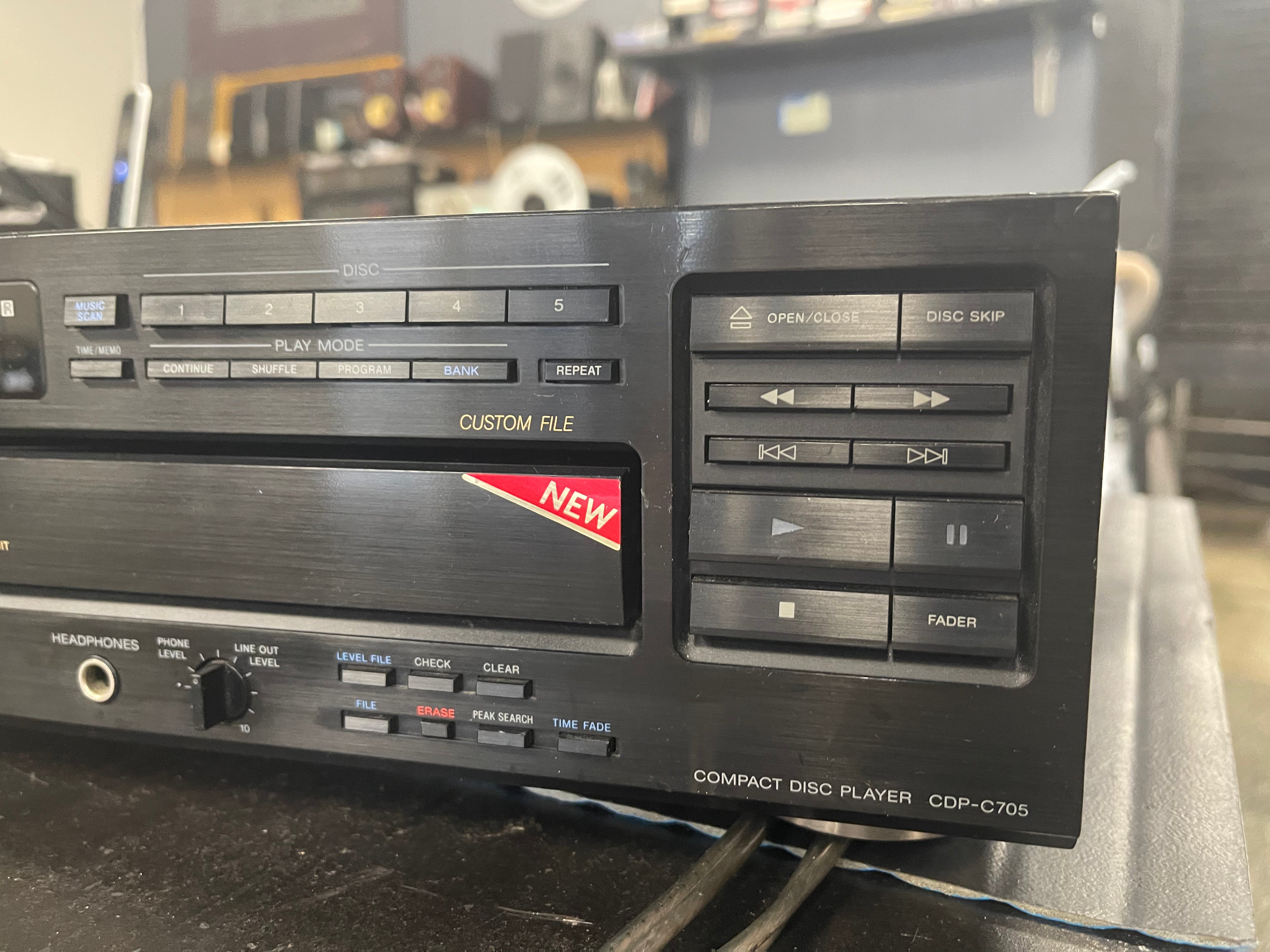 Sony CDP-C705 Multi Disc Player