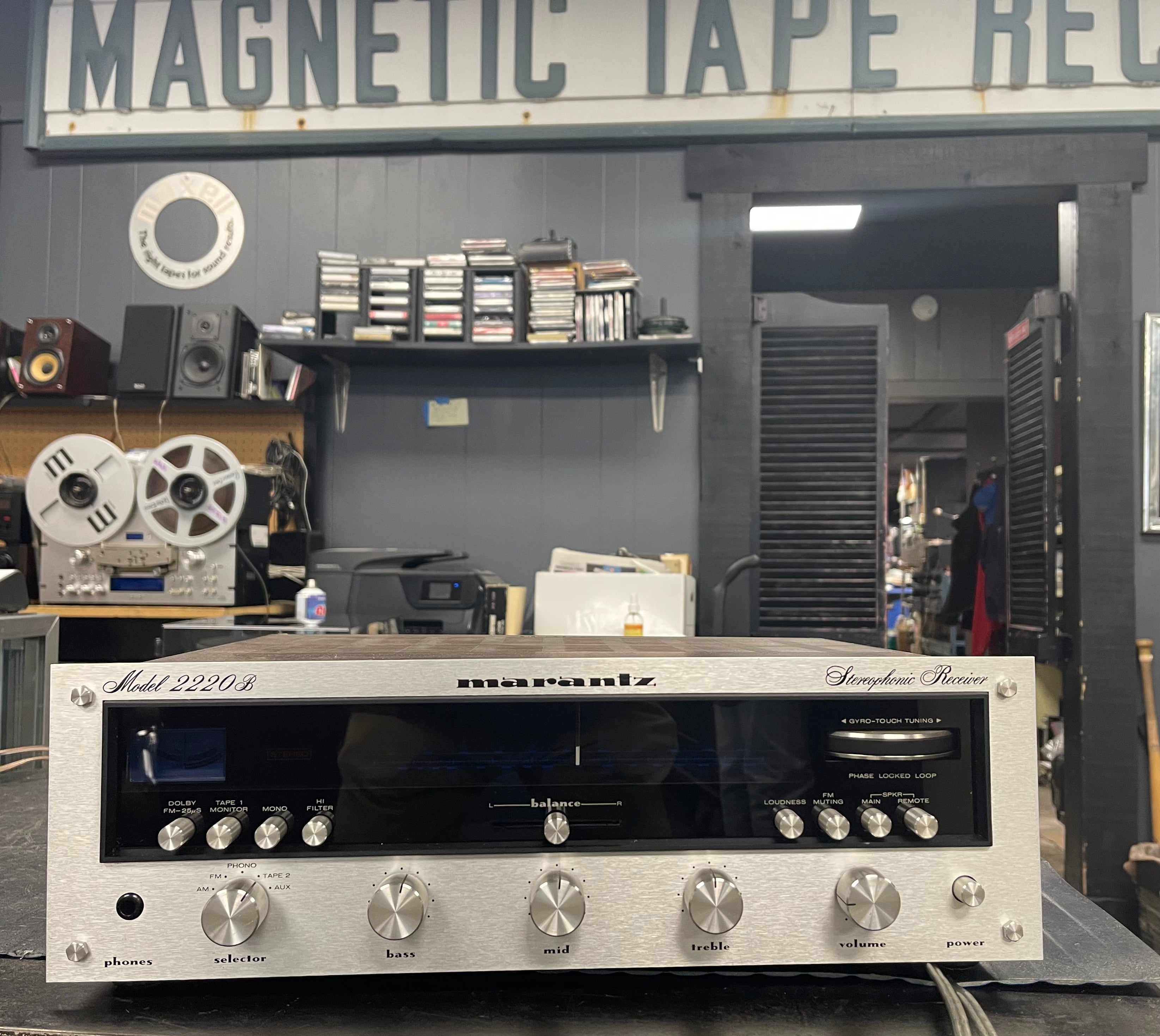 Marantz 2220B Receiver