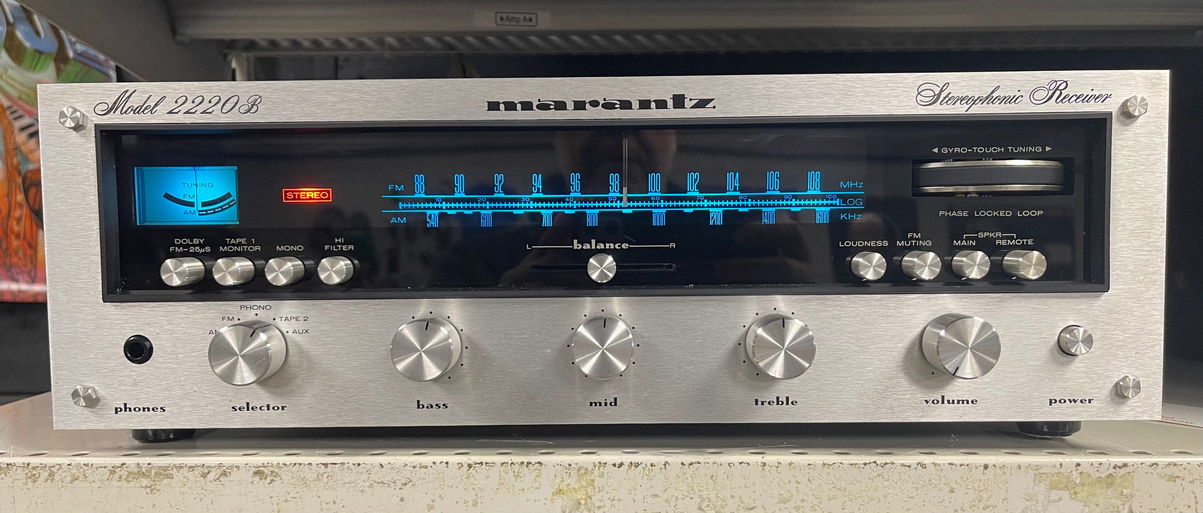 Marantz 2220B Receiver