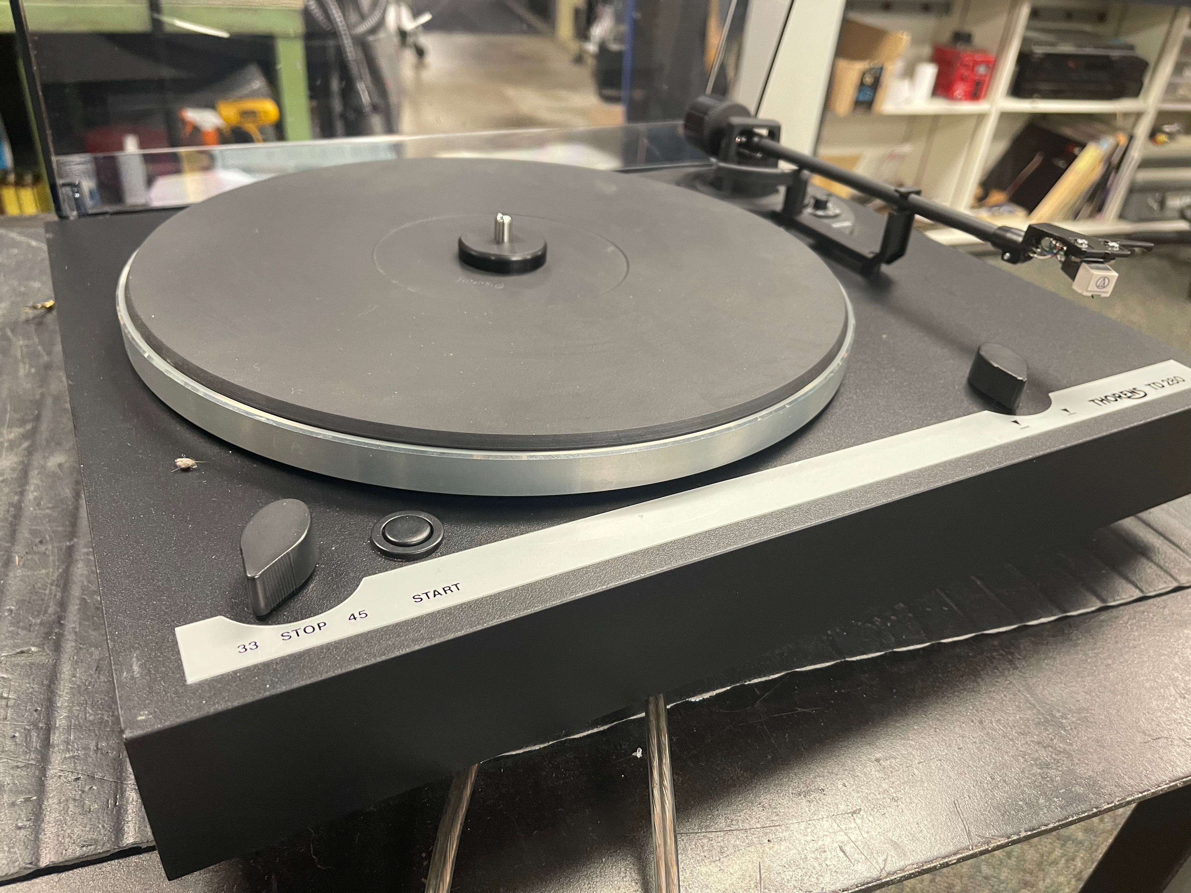 Thorens TD 280 Turntable