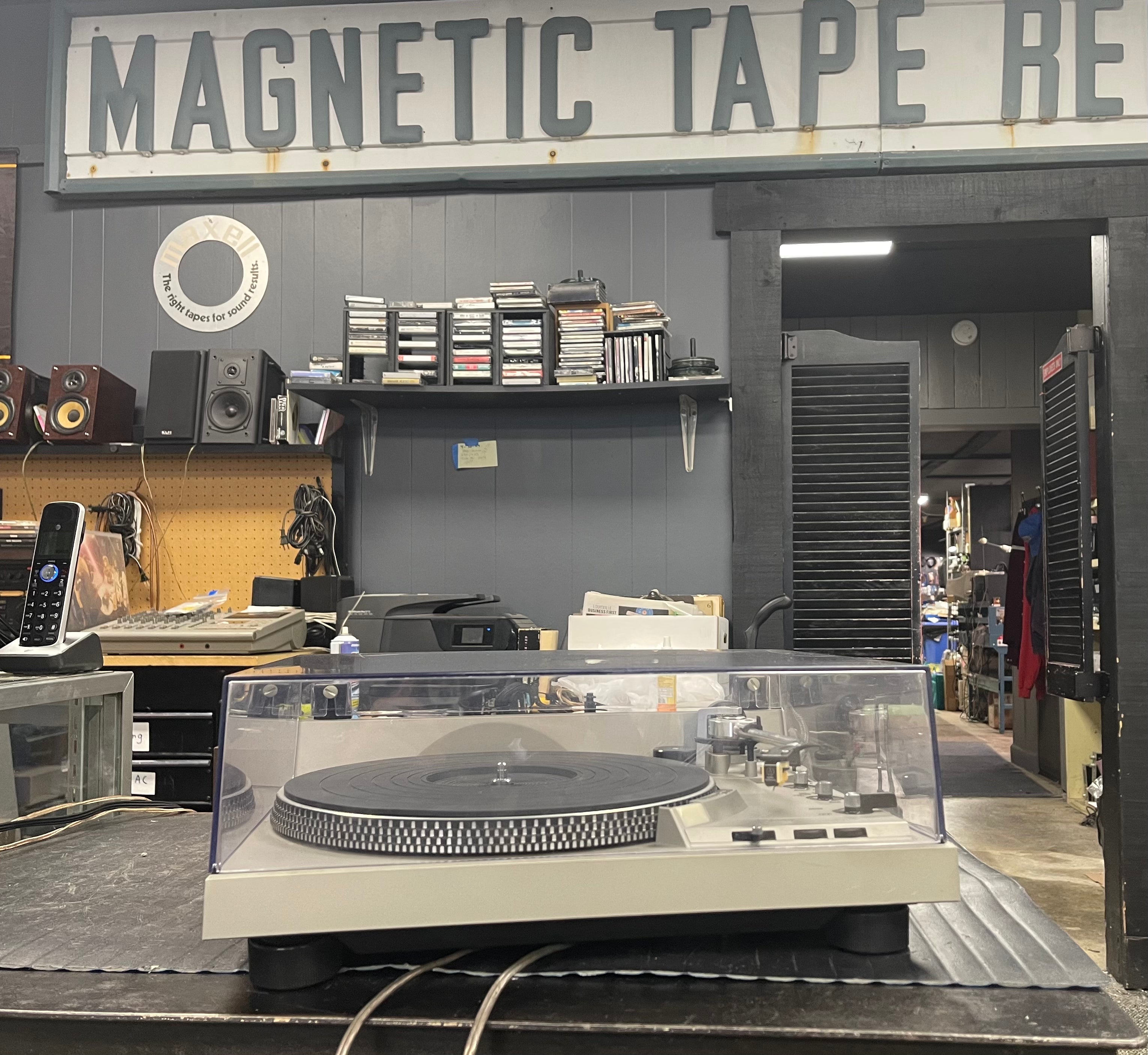 Technics SL 1950 Turntable W/45 Changer Spindle