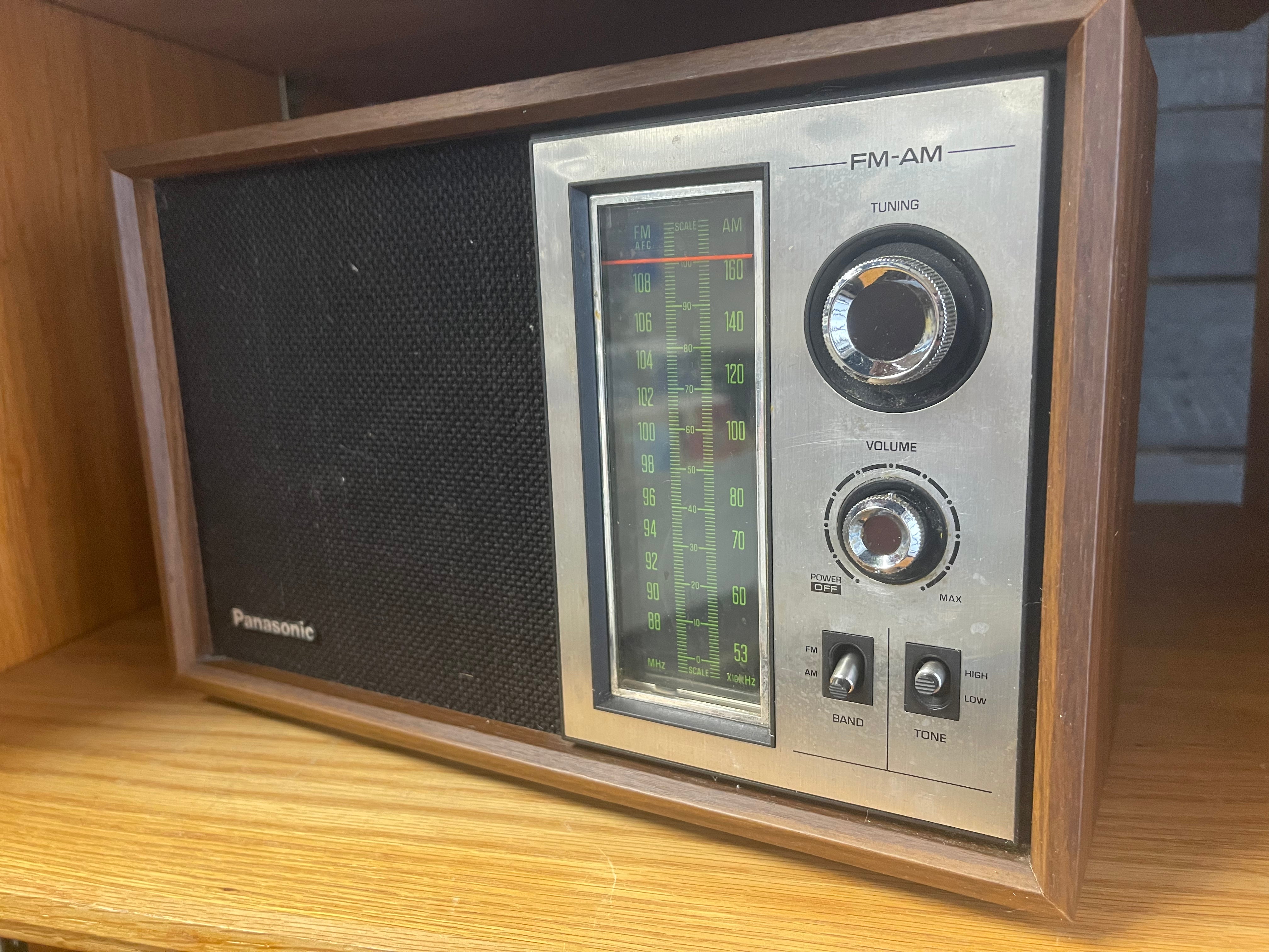 Panasonic RE 6286 Tabletop Radio