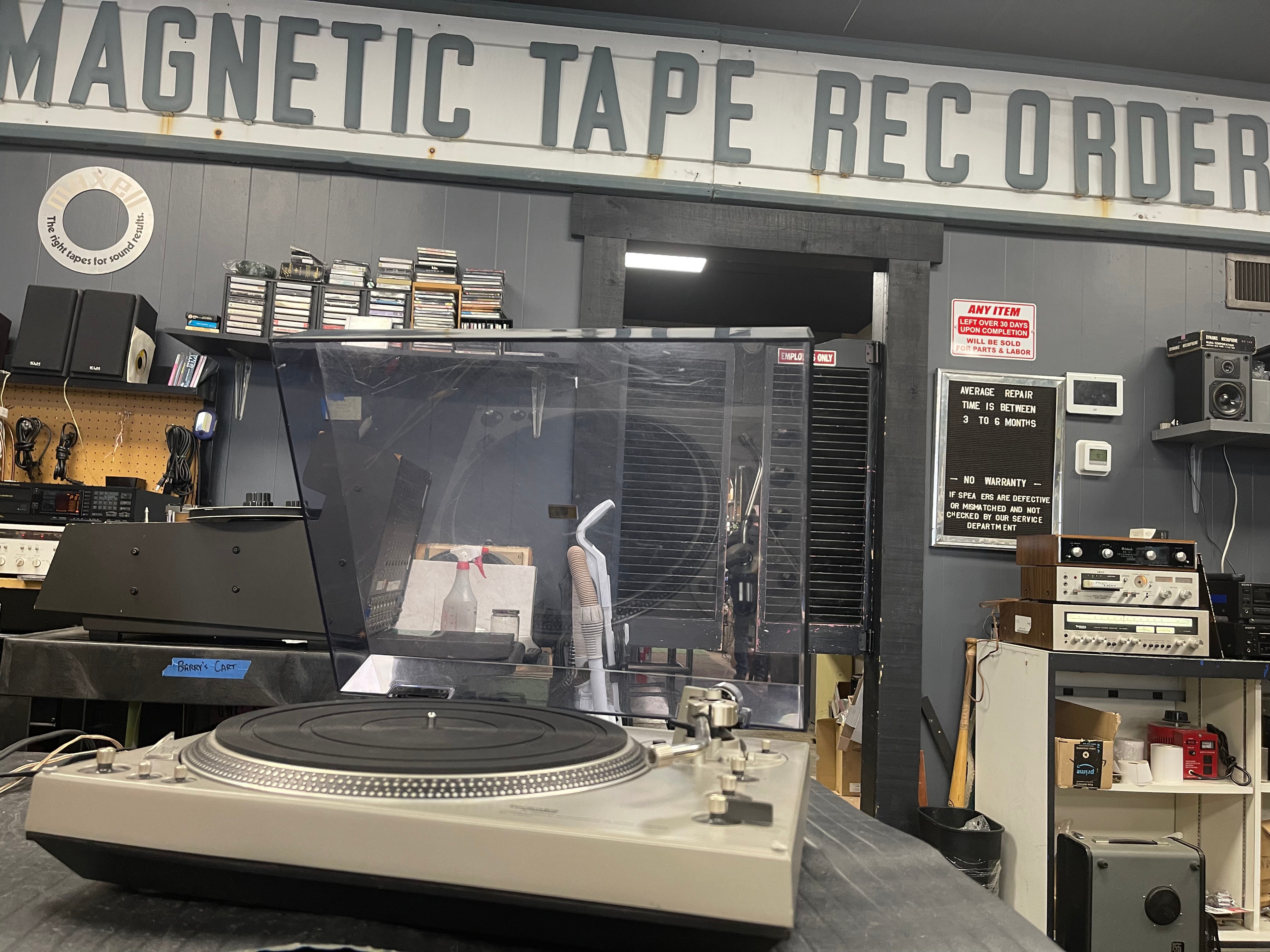 Technics SL-1300 Direct Drive Turntable