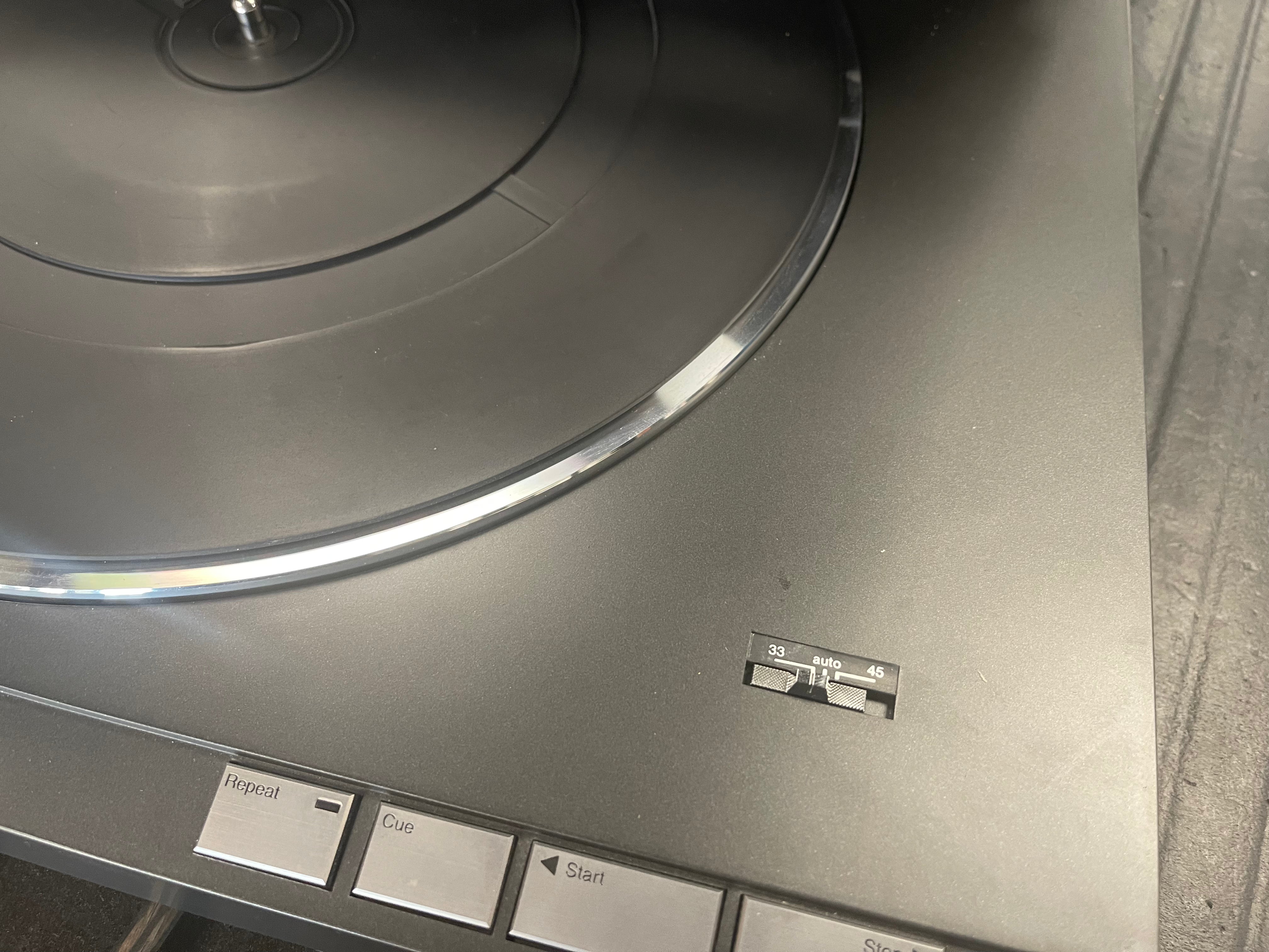 MCS Series A 6730 Linear Tracking Turntable