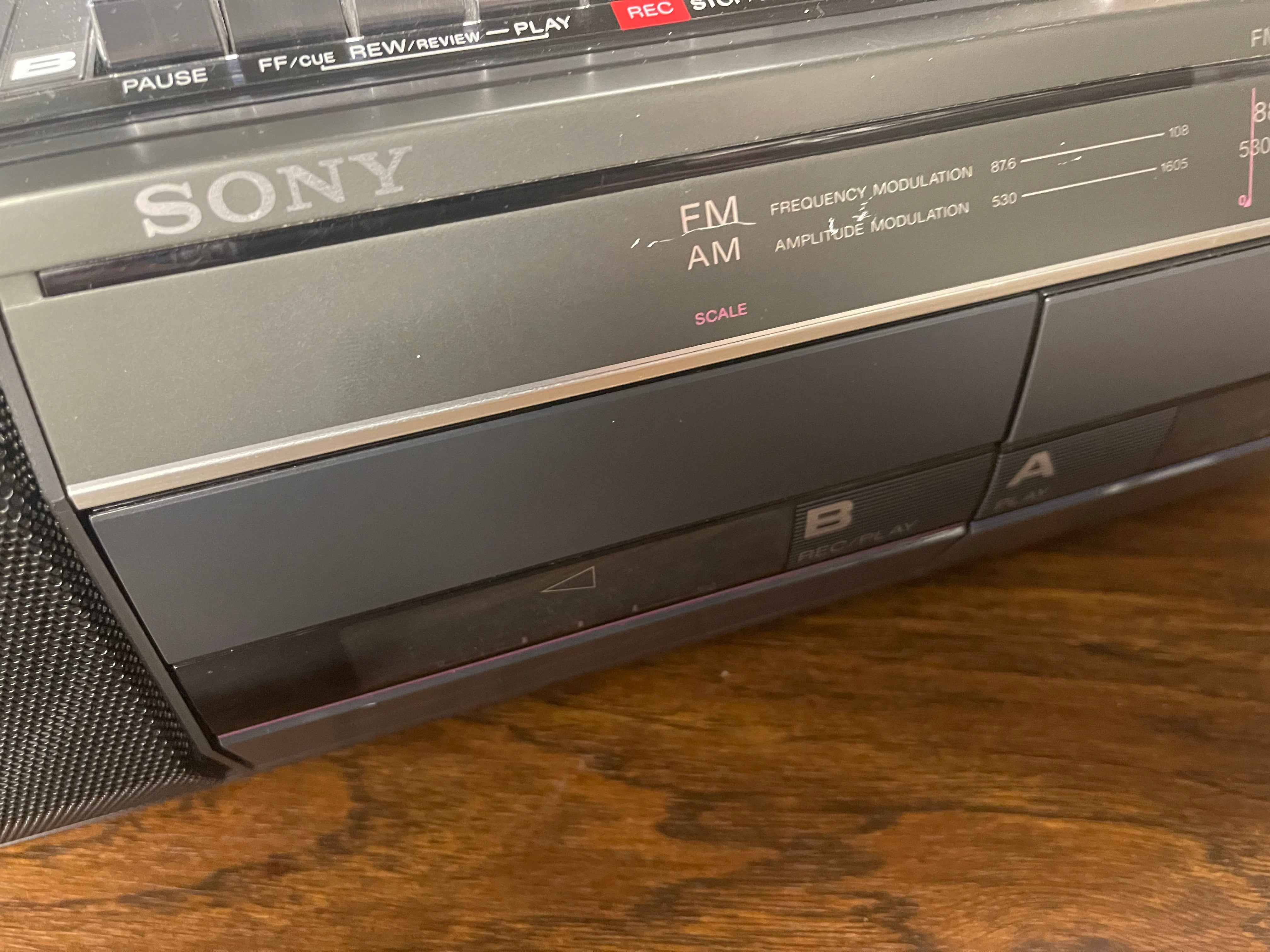 Sony CFS-W301 AM/FM Cassette Boombox