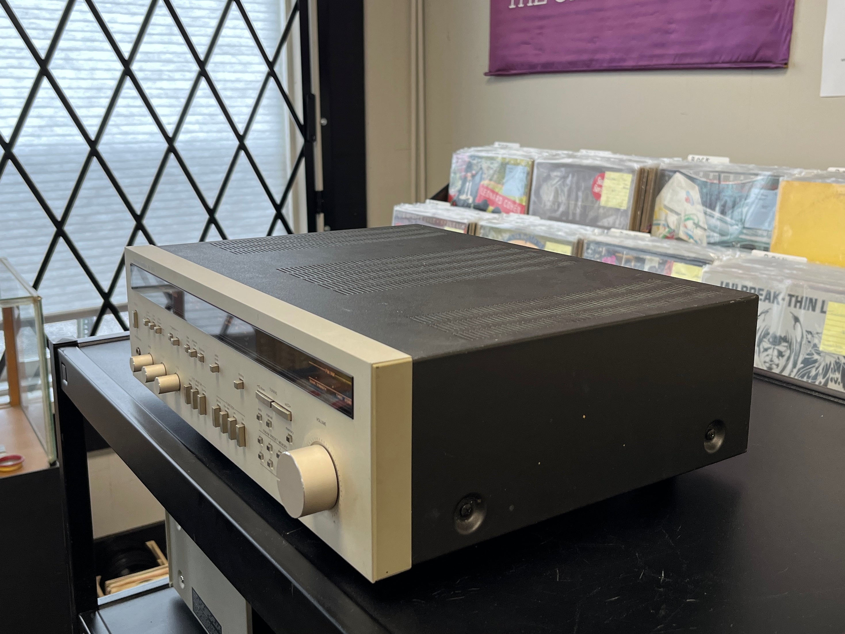 HK590I Stereo Receiver