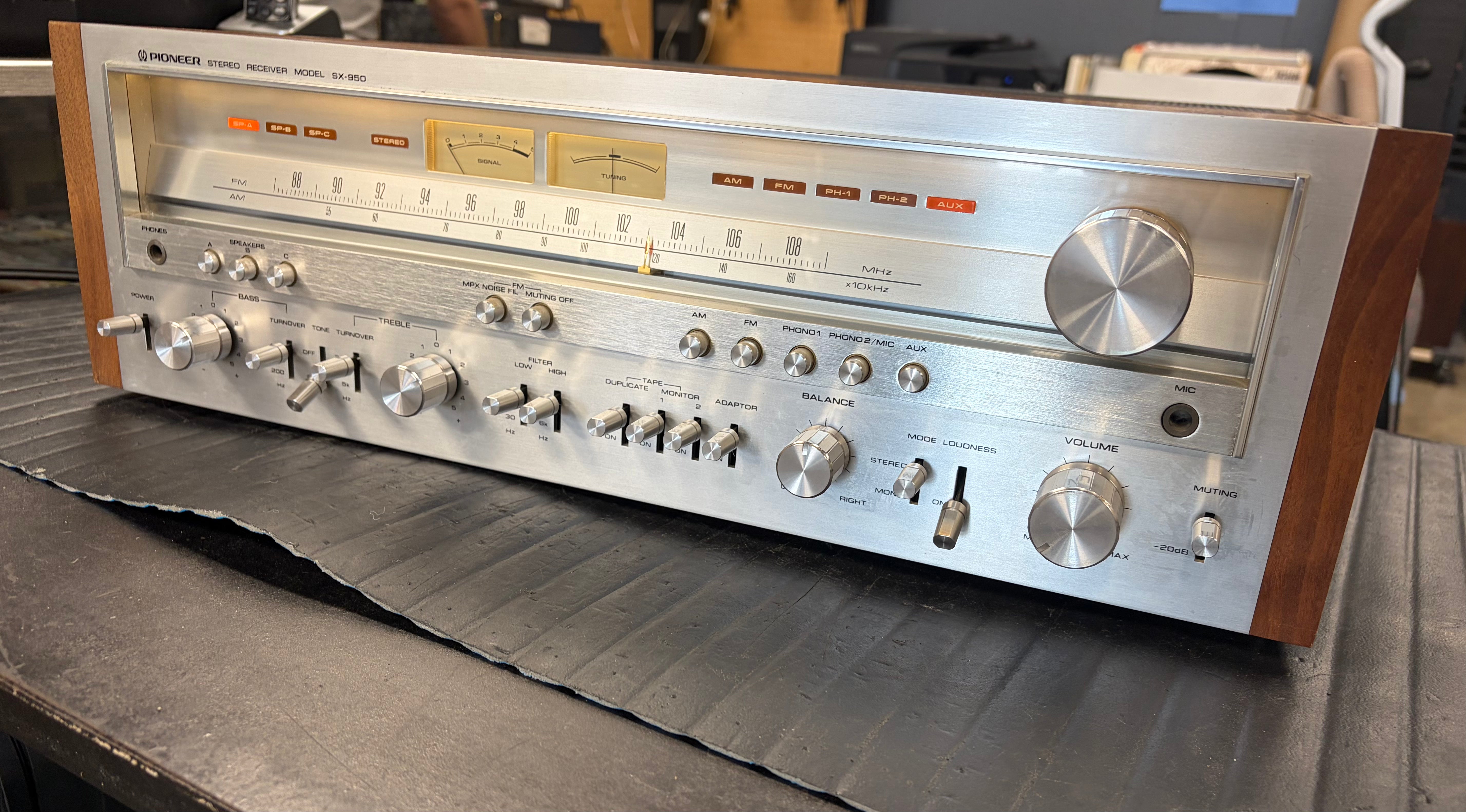 Pioneer SX-950 Stereo Receiver