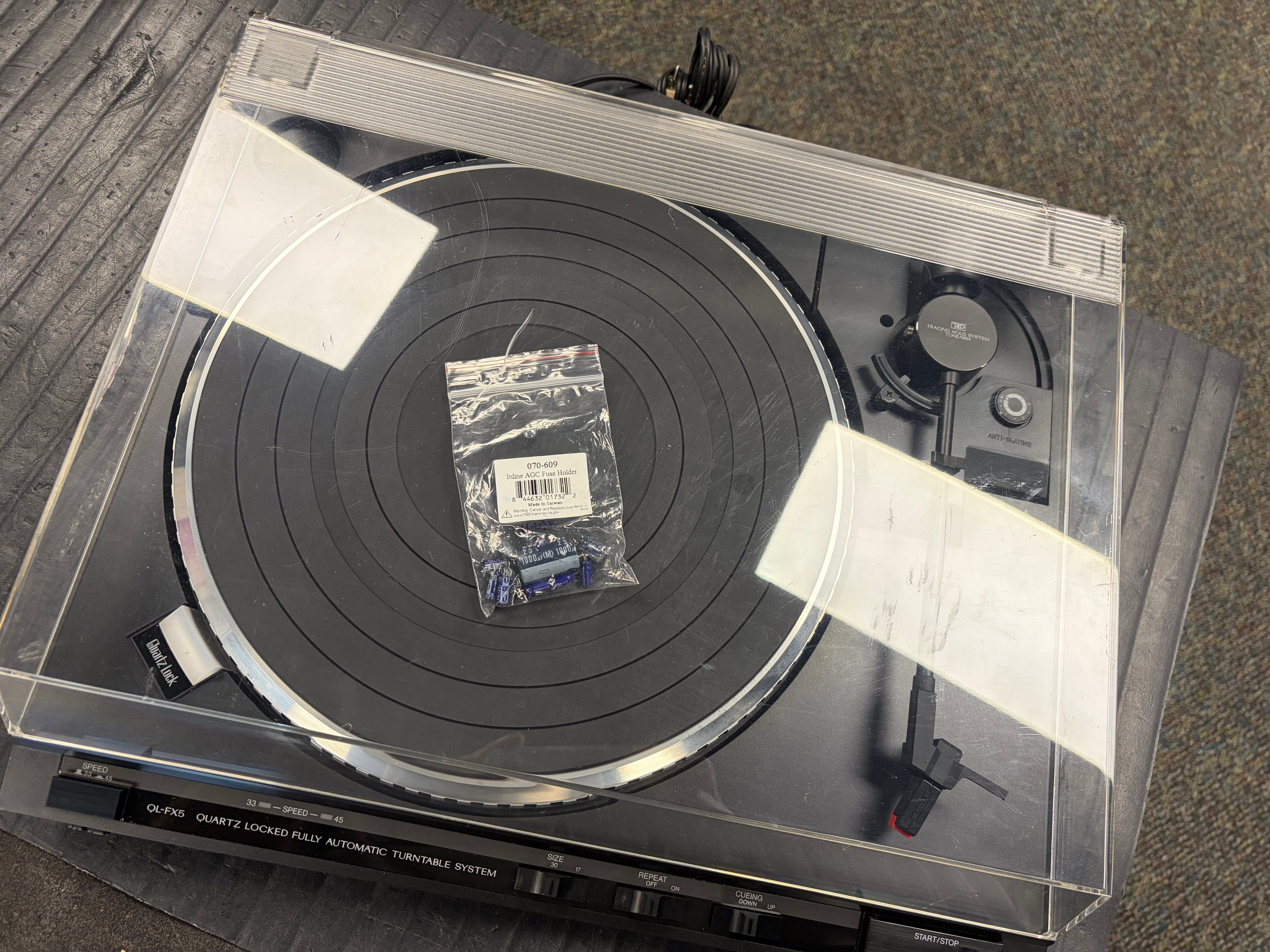 JVC QL-FX5 Quartz Locked Turntable