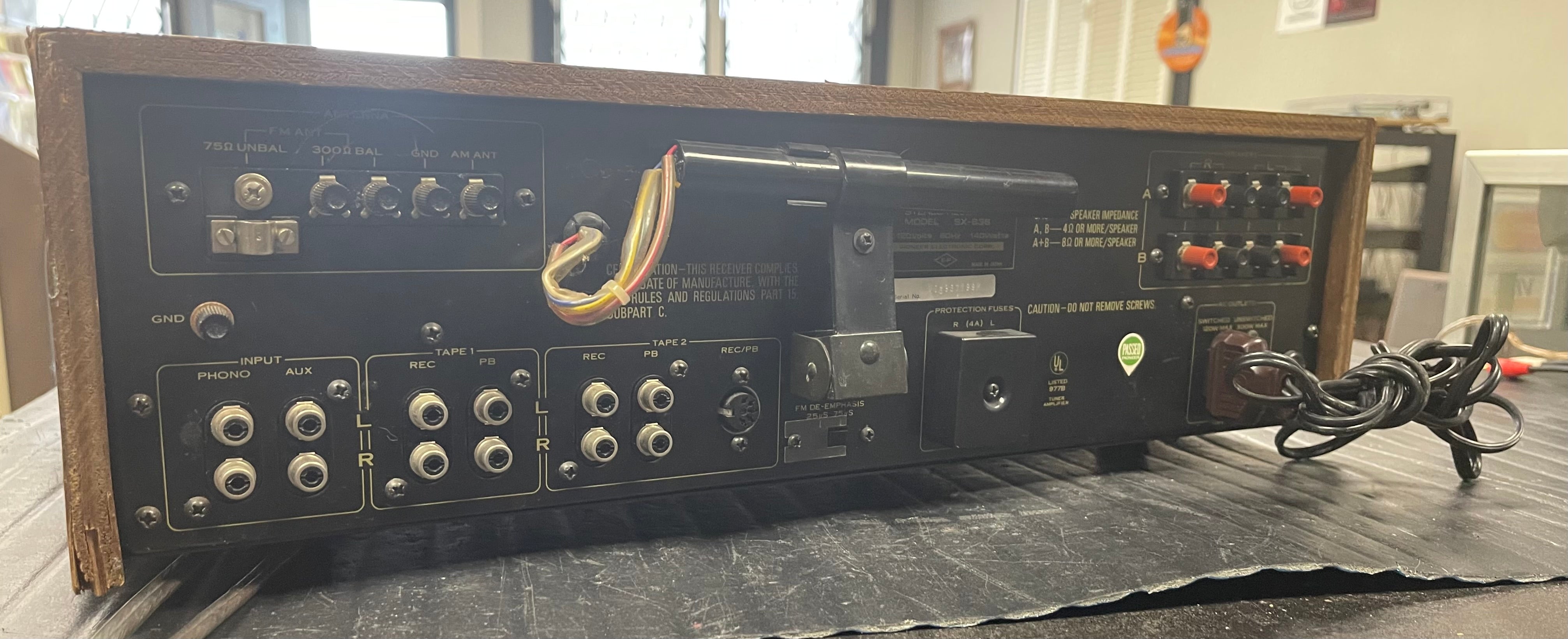 Pioneer SX-636 Stereo Receiver