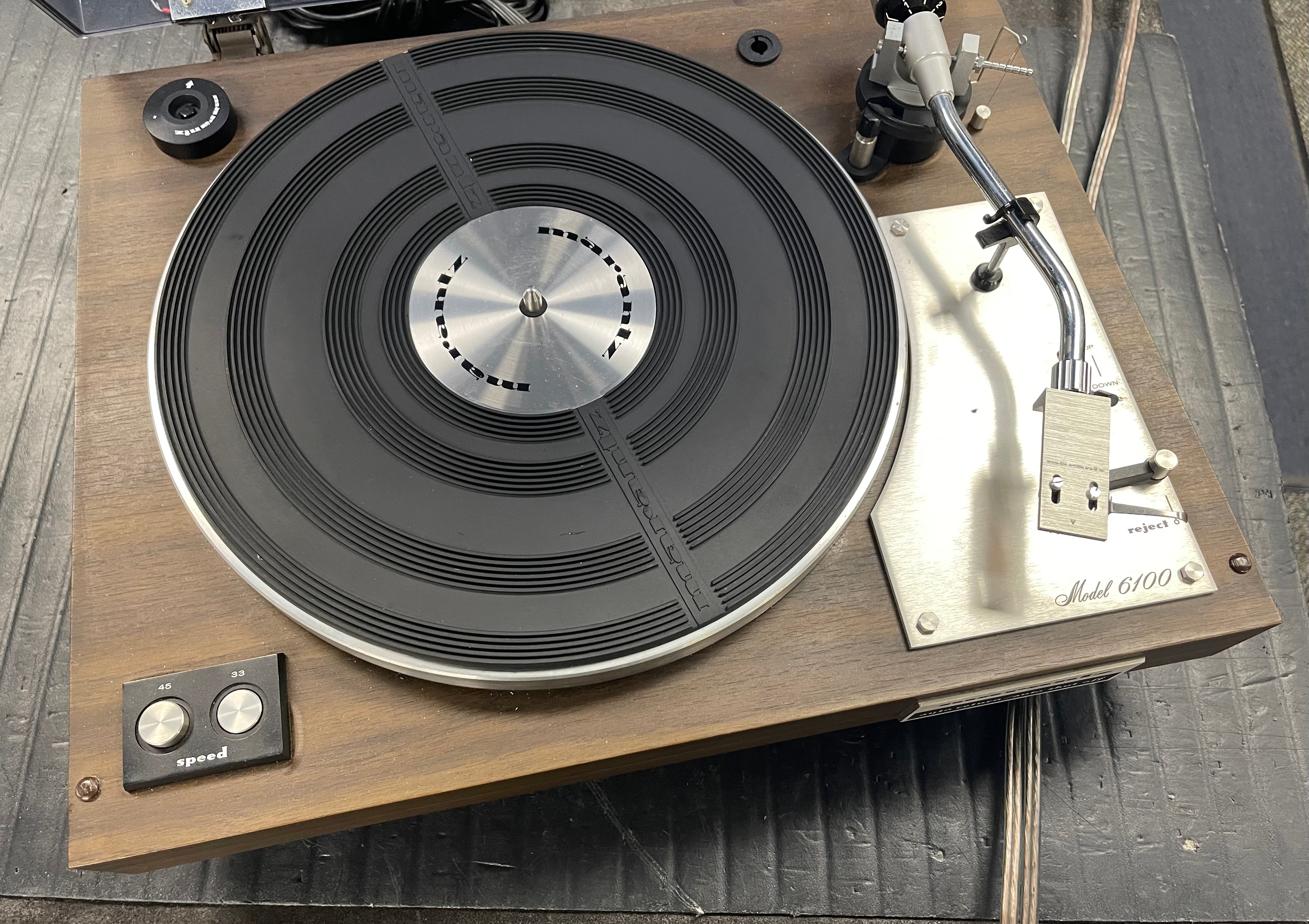 Marantz Model 6100 Turntable