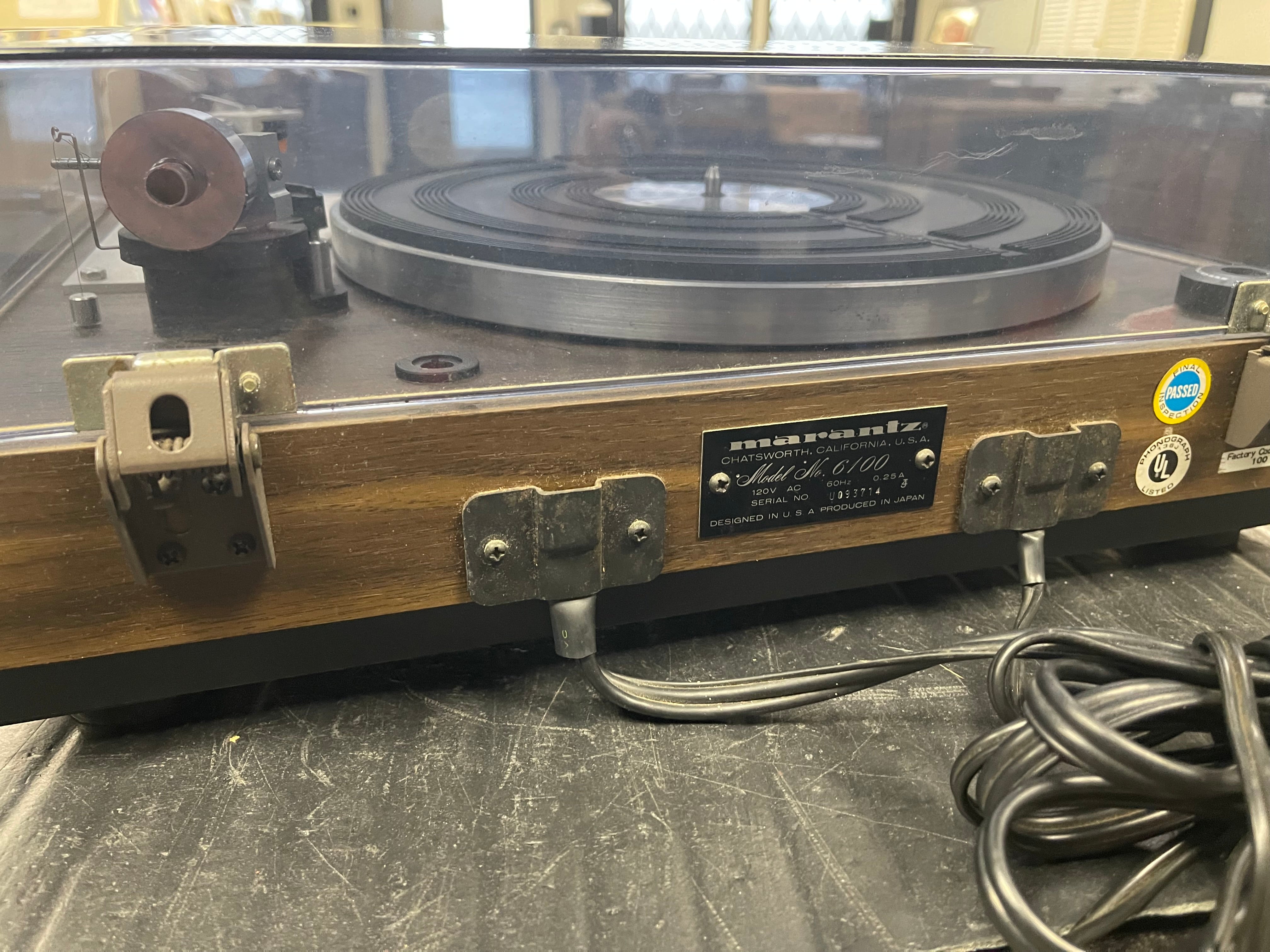 Marantz Model 6100 Turntable