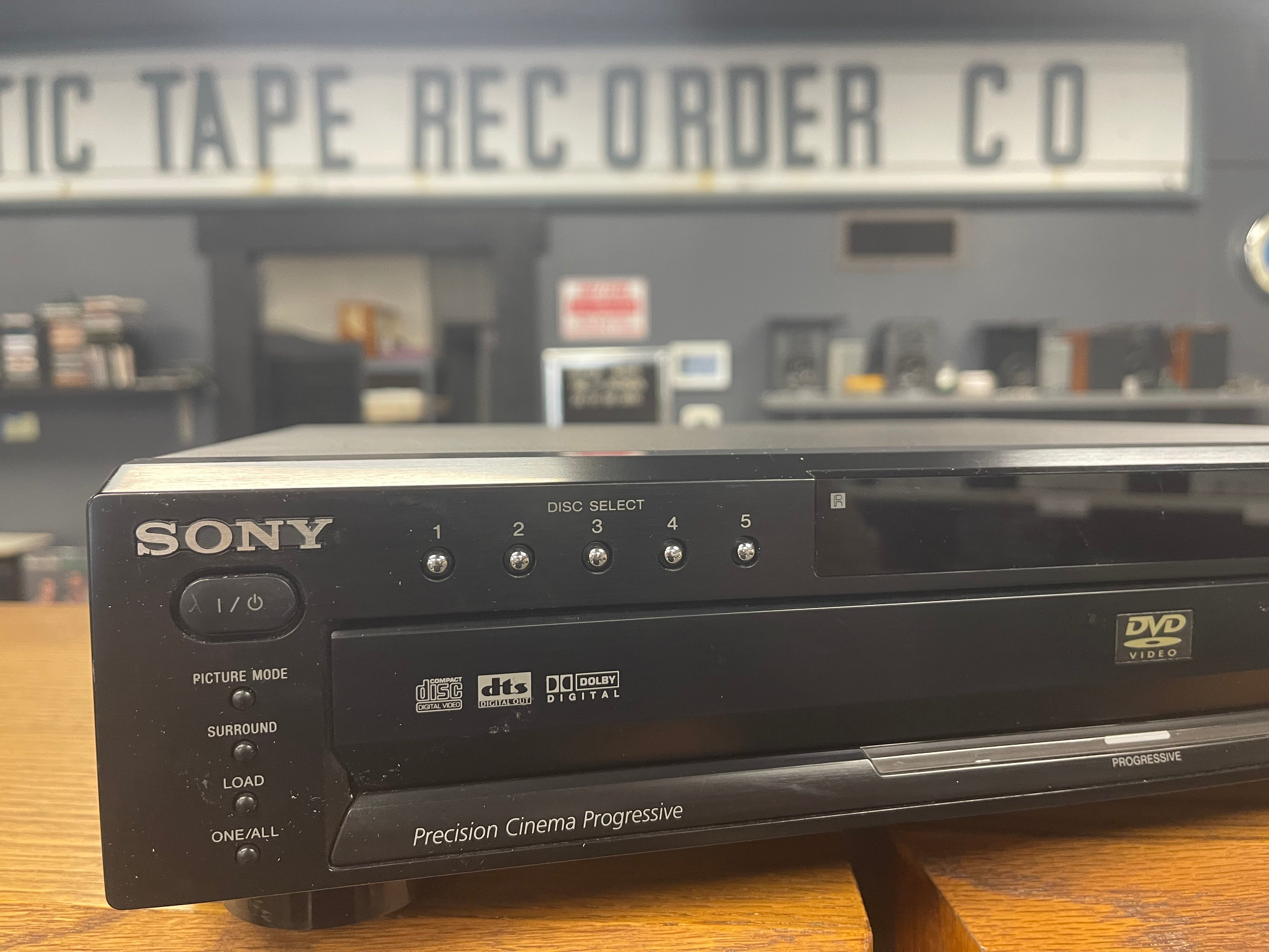 Sony 5 Disc CD Player DVP-NC665P