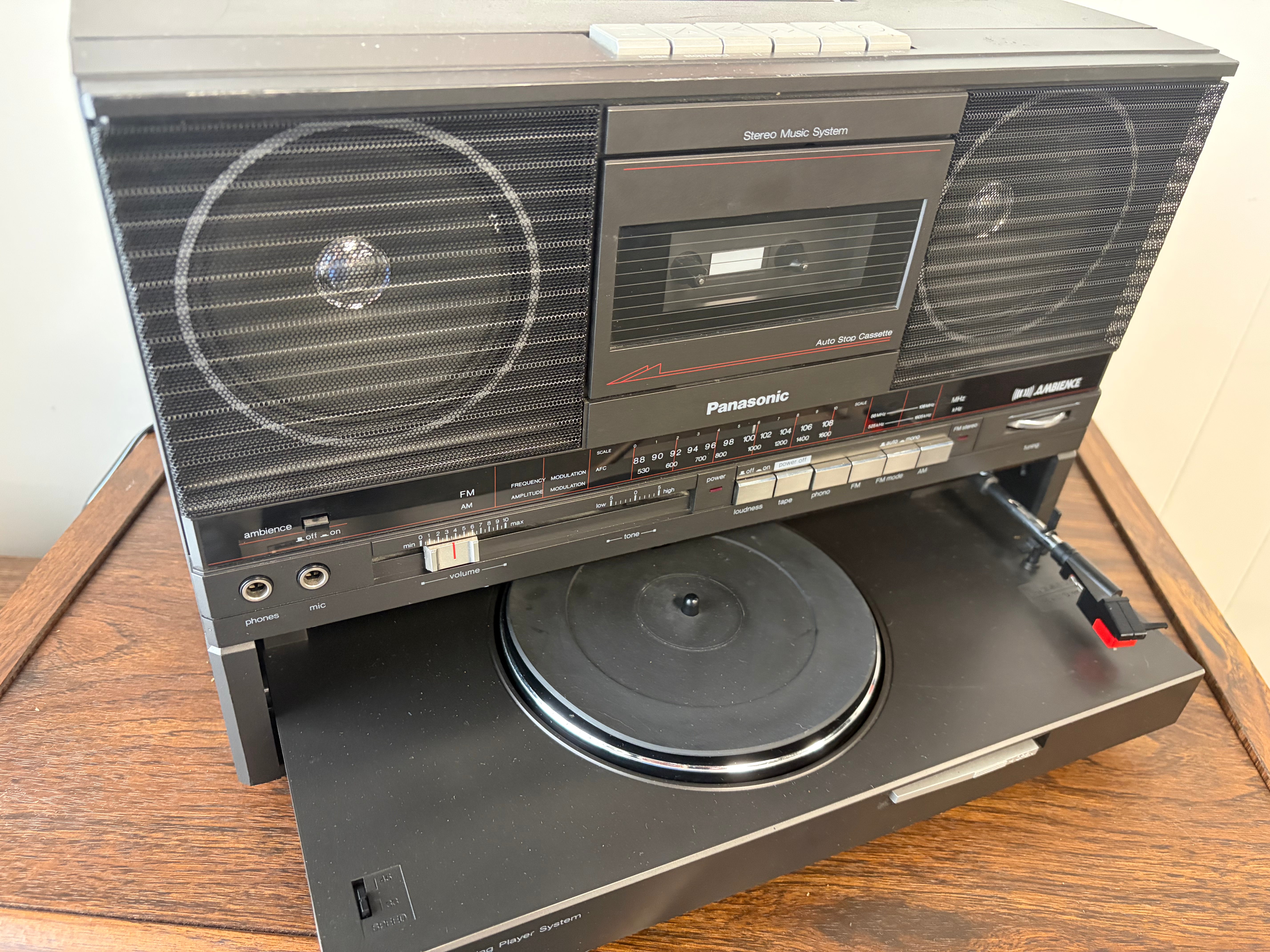 Panasonic SG-J555 Boombox/Turntable