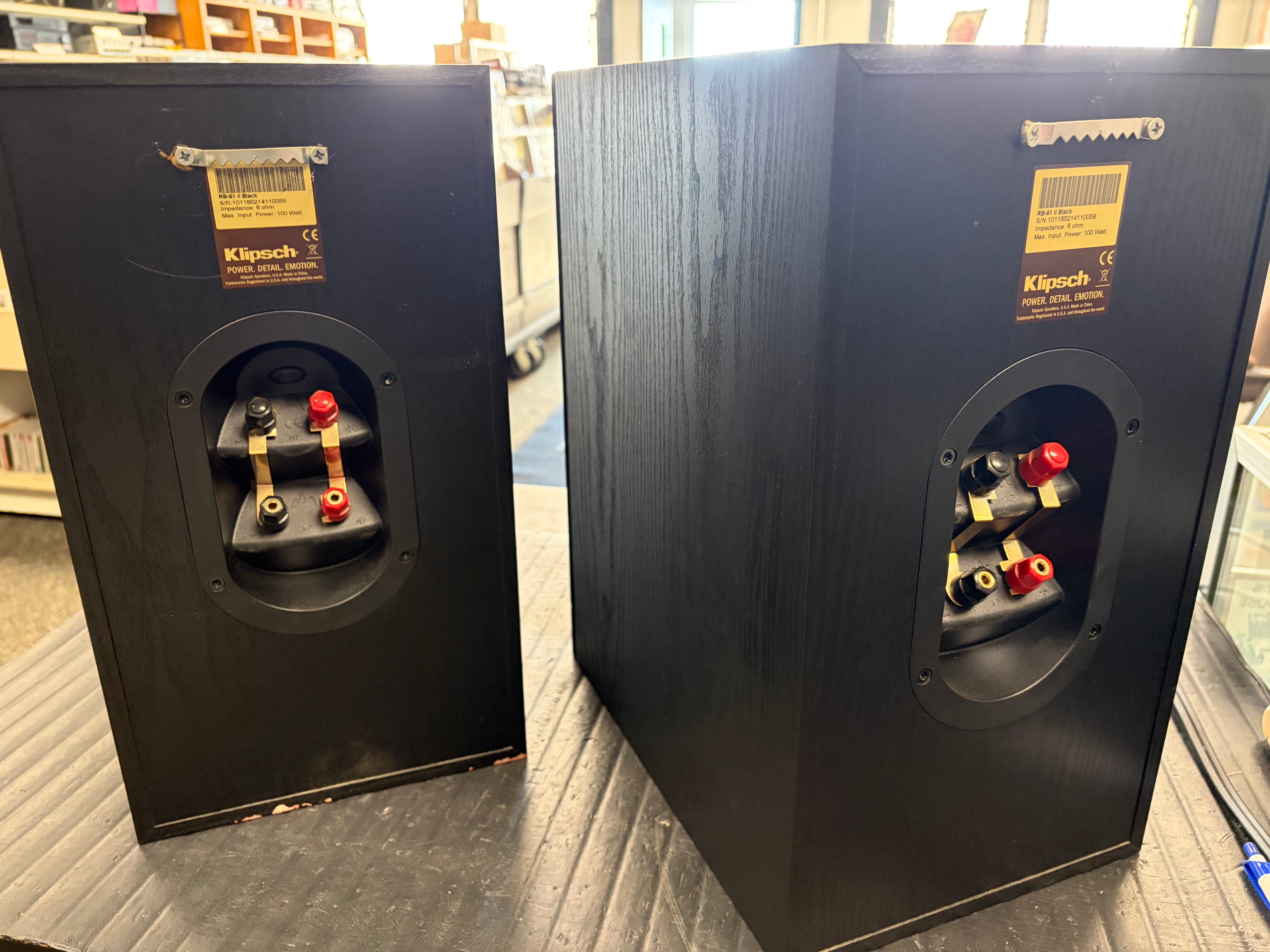 Klipsch RB-61 II 2-Way Bookshelf Speakers