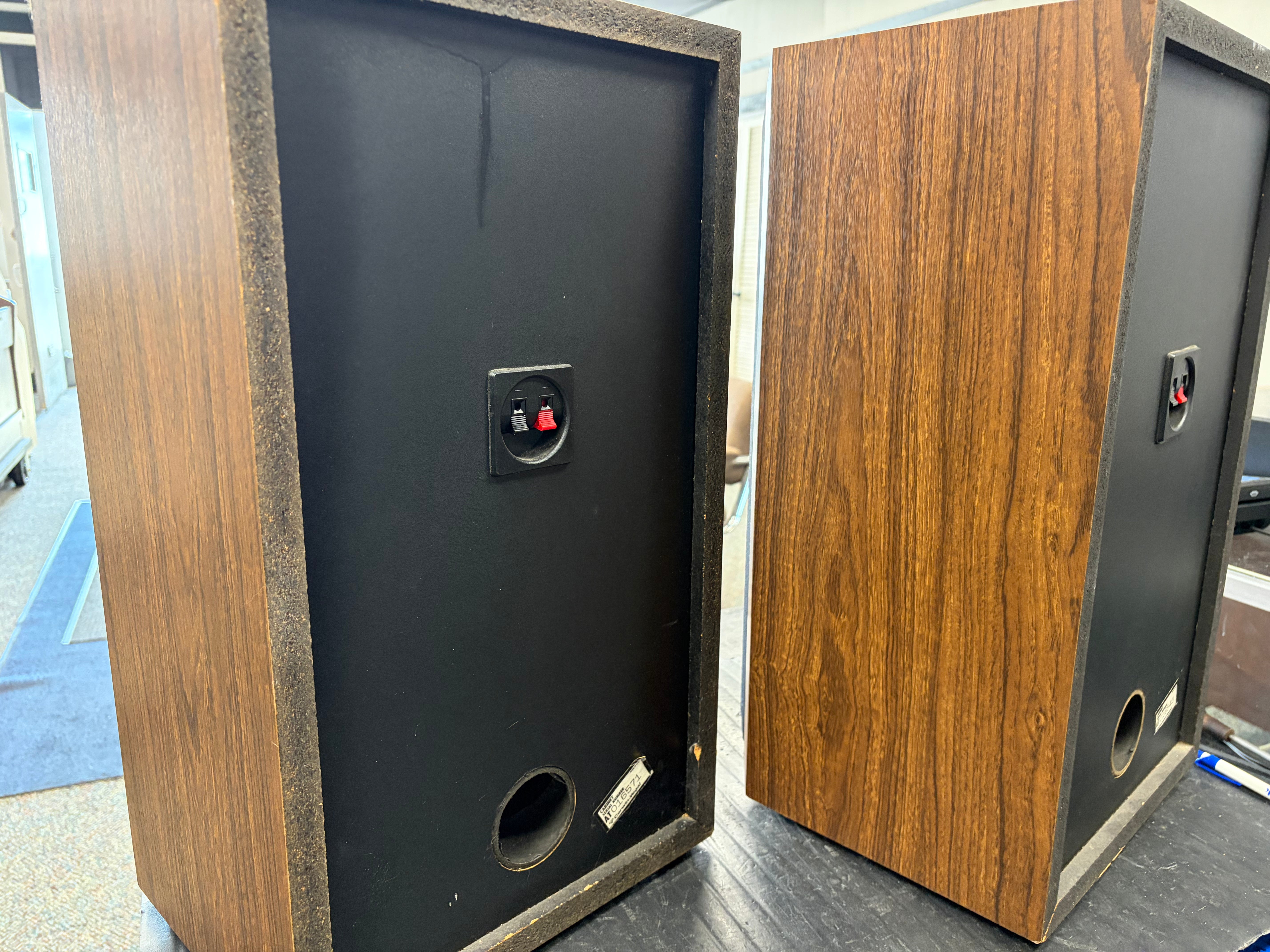 Cerwin-Vega! AT-8 2 Way Speakers