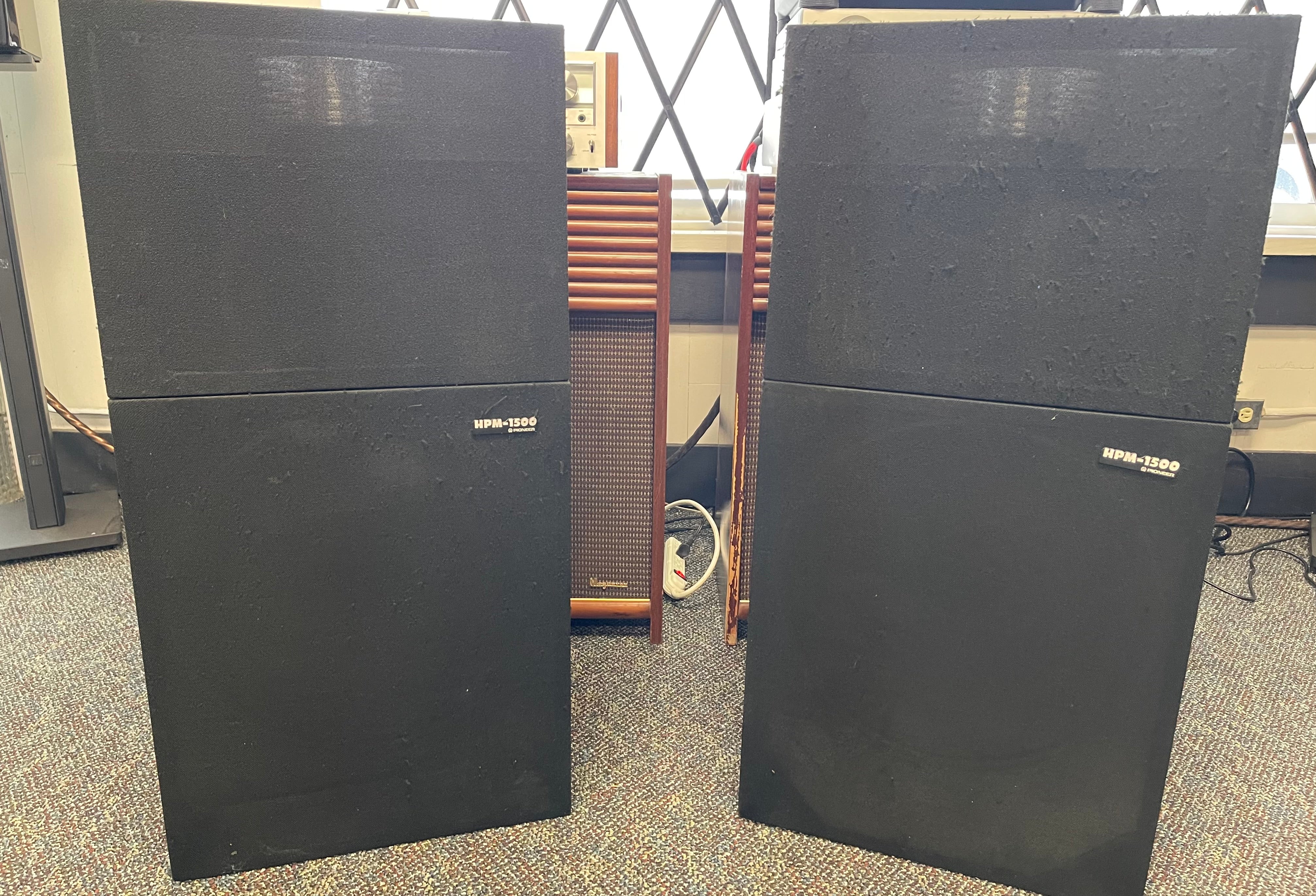 Pioneer HPM-1500 Speakers