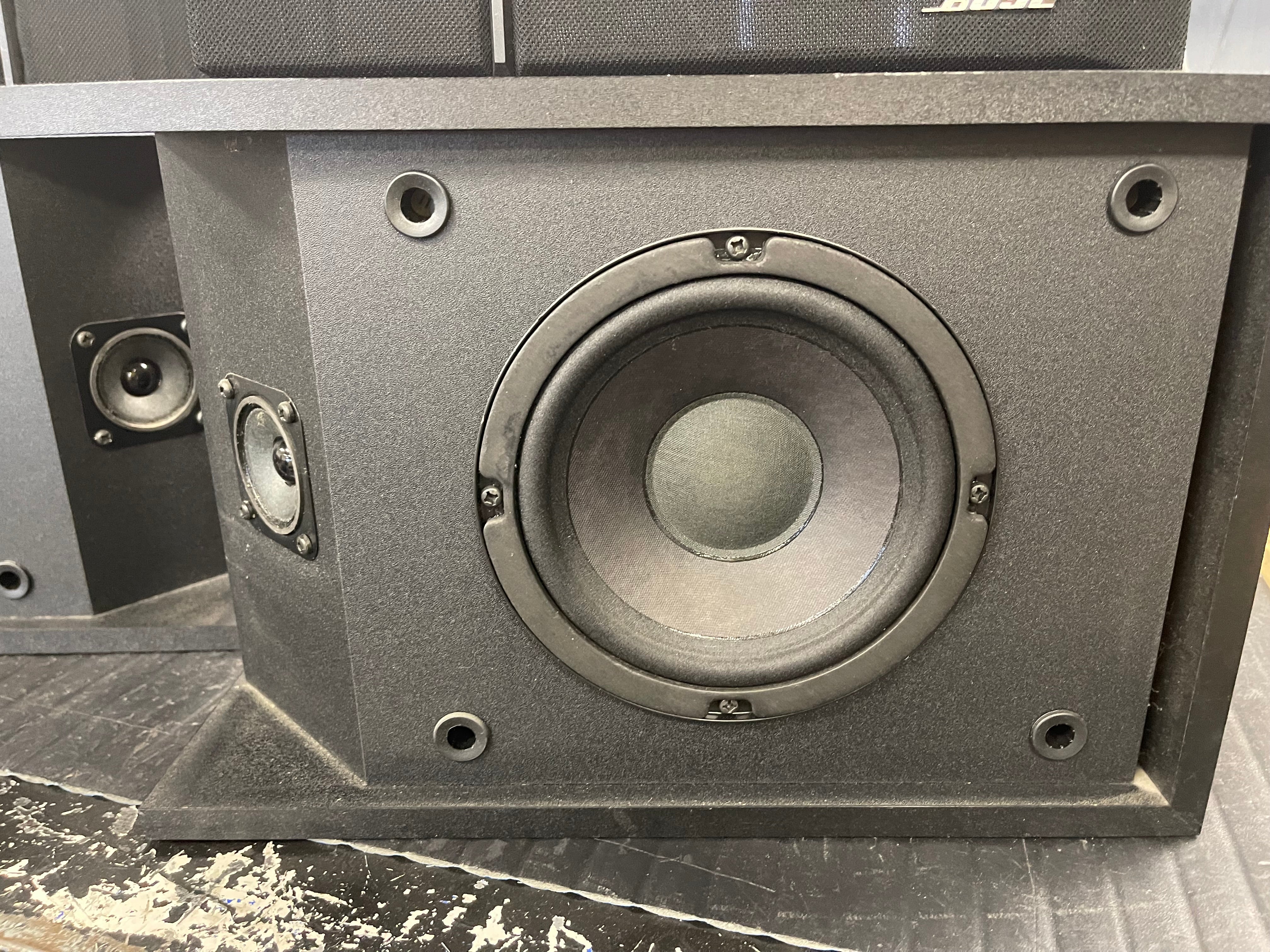 BOSE 201 Series III Direct Reflecting Speakers