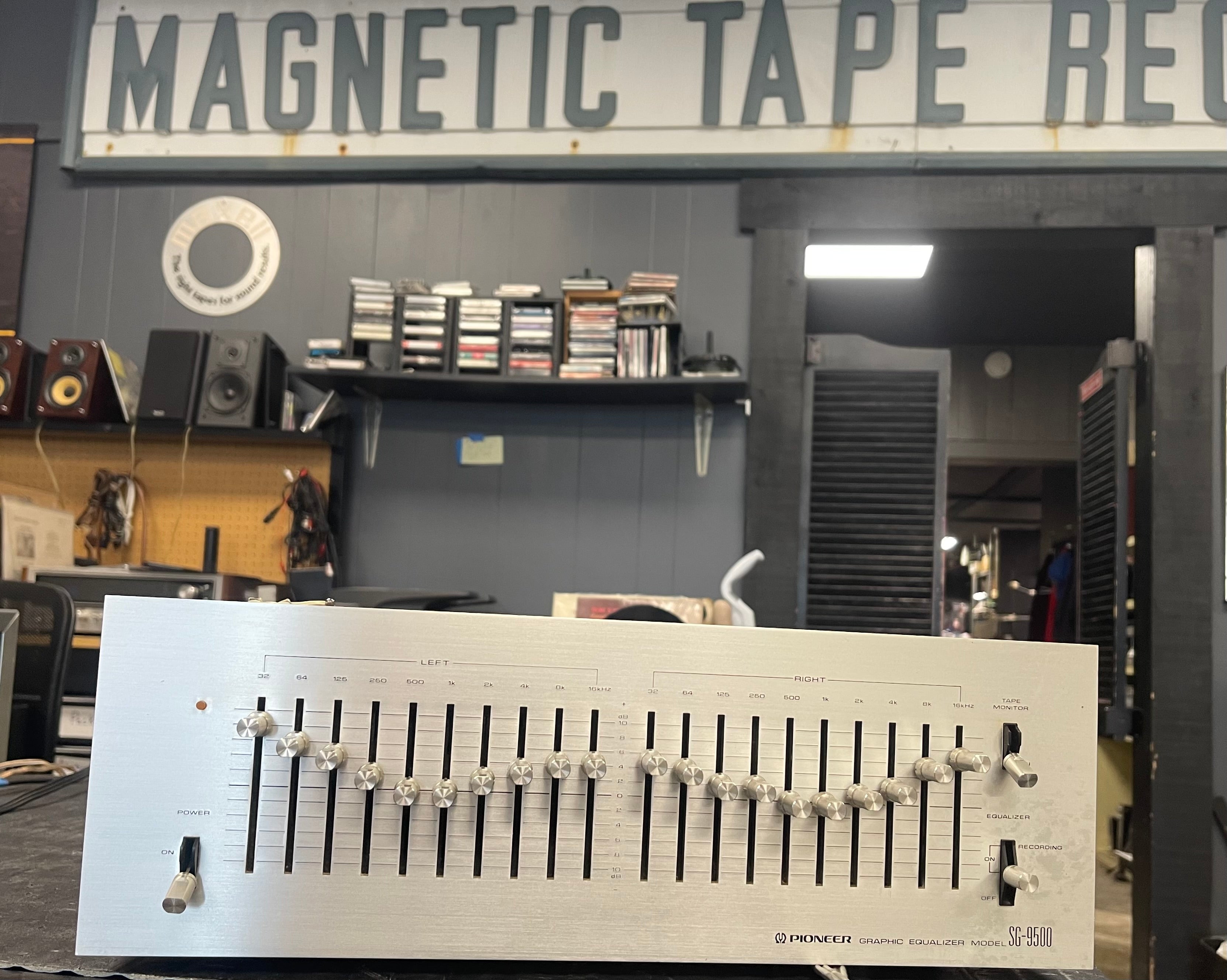 Pioneer SG-9500 EQ