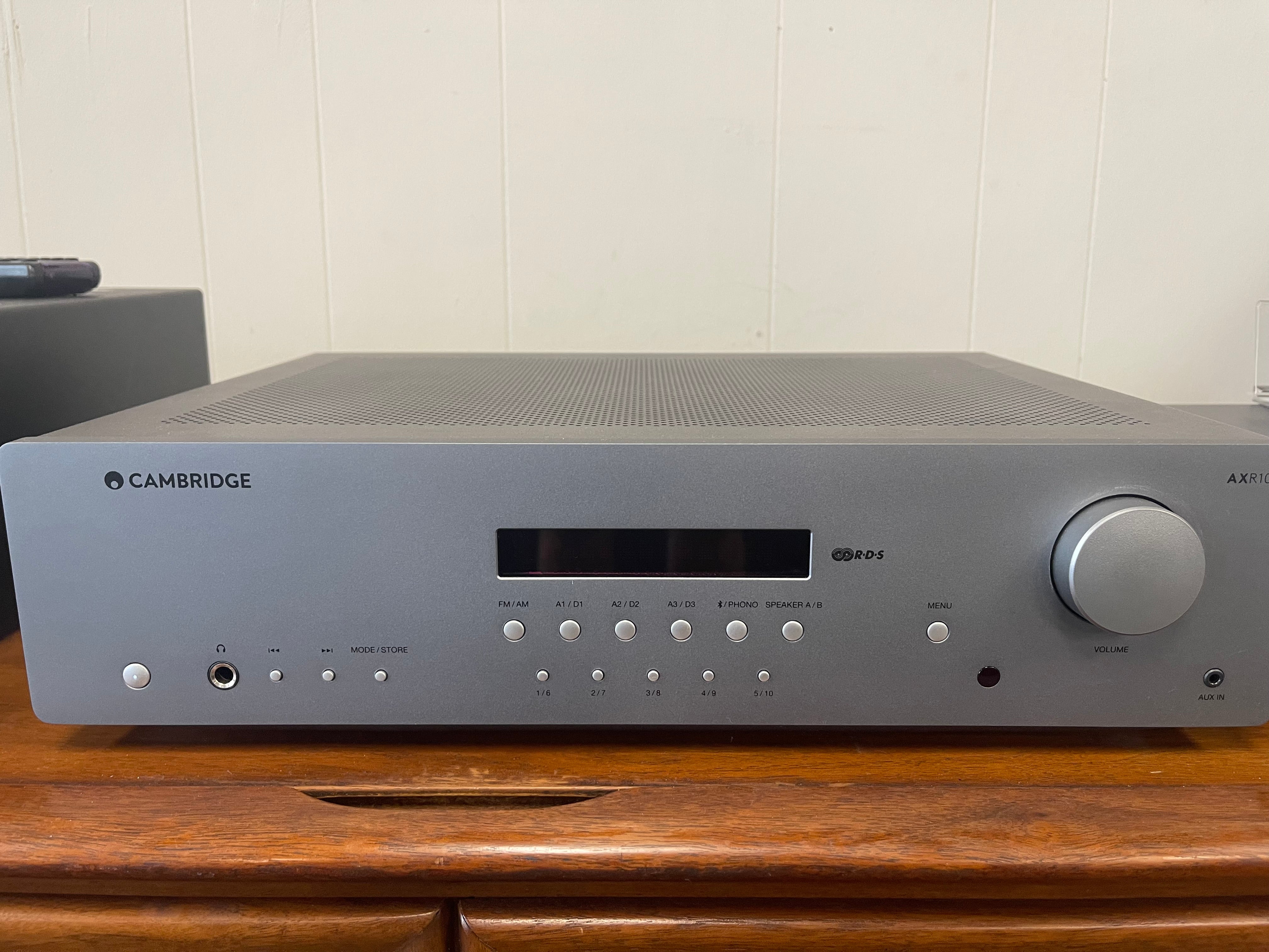 Cambridge Audio AXR100