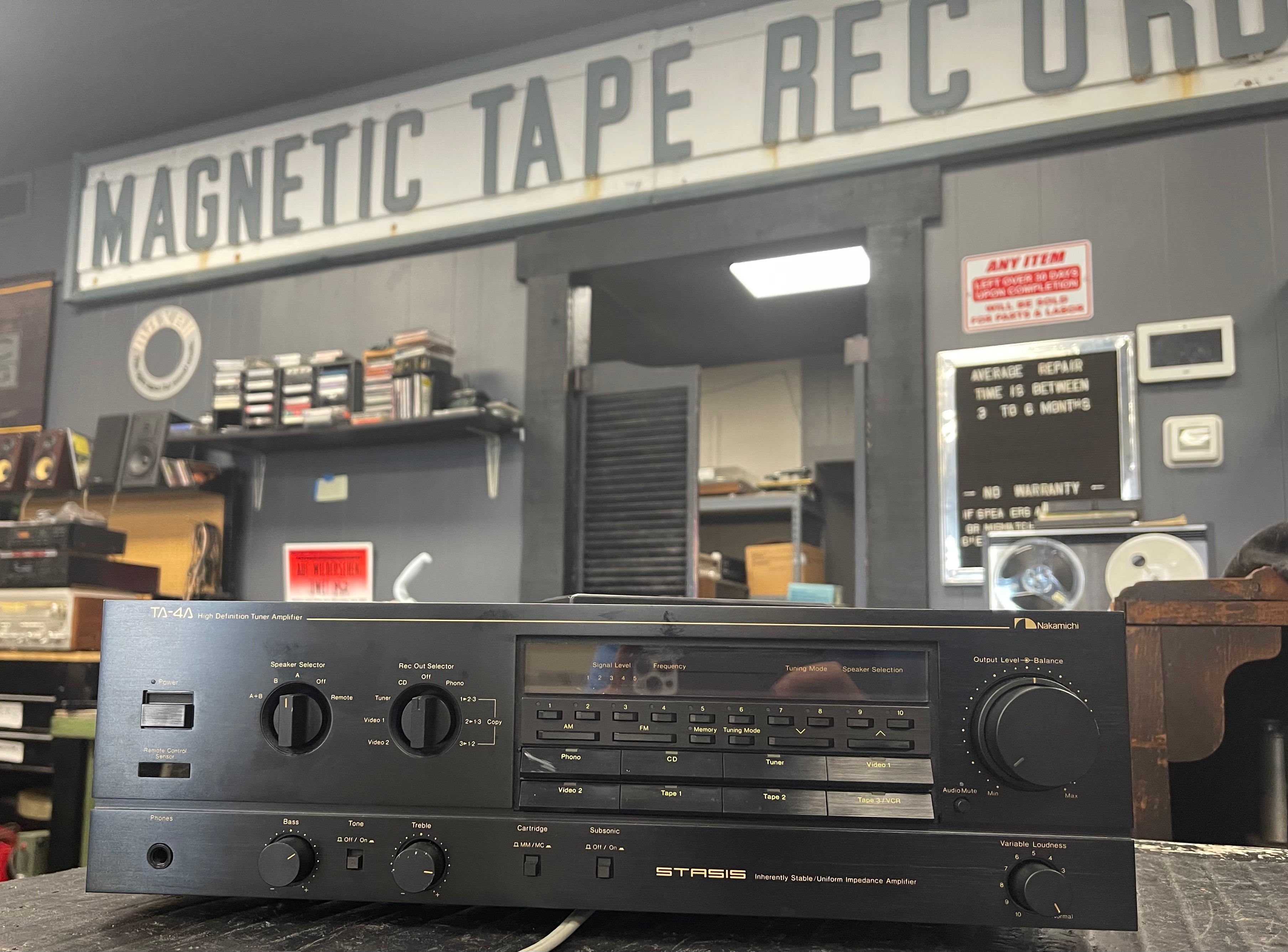 NAKAMICHI TA-4A Receiver With Remote