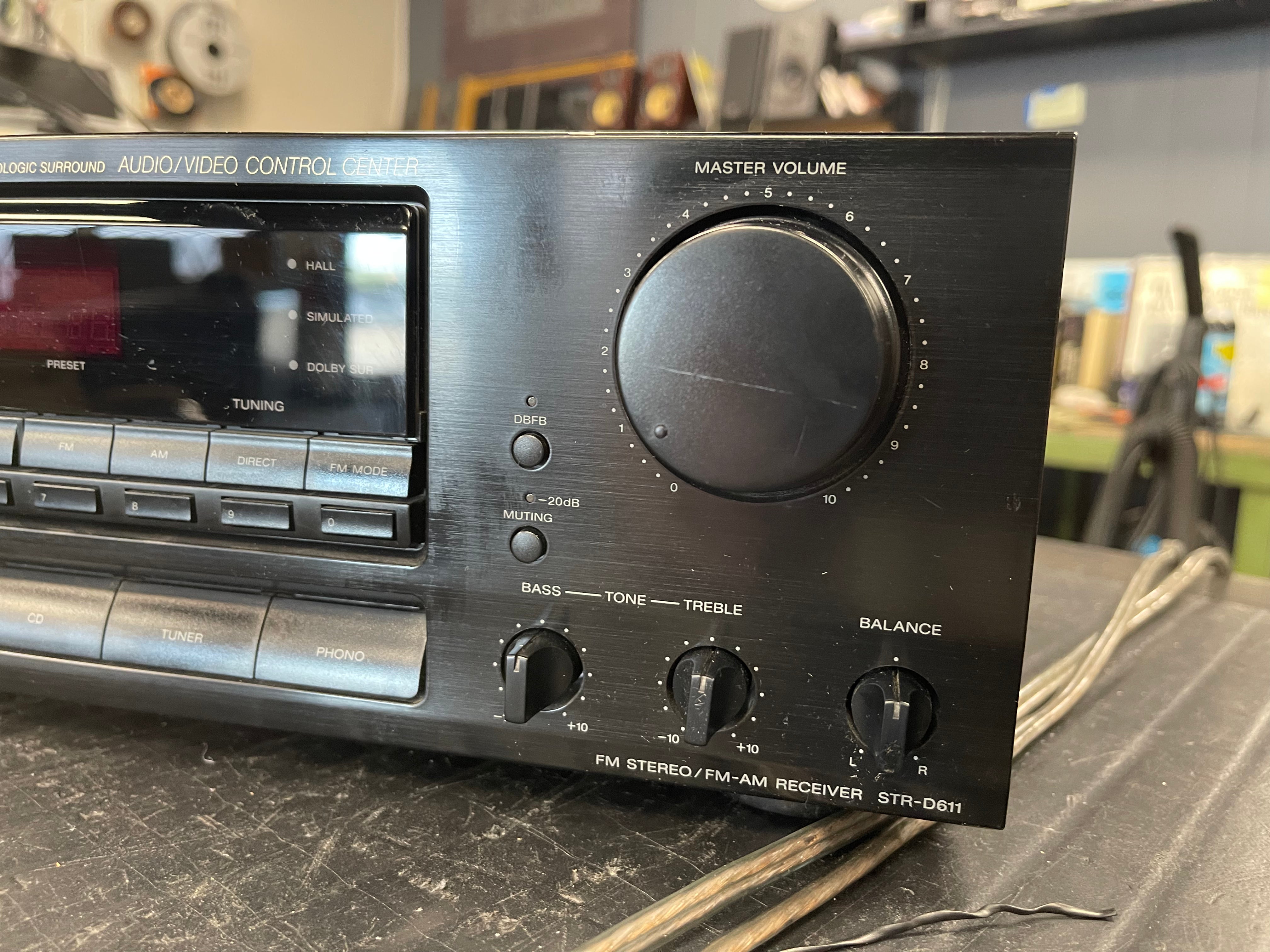 Sony STR-D611 With Remote Control