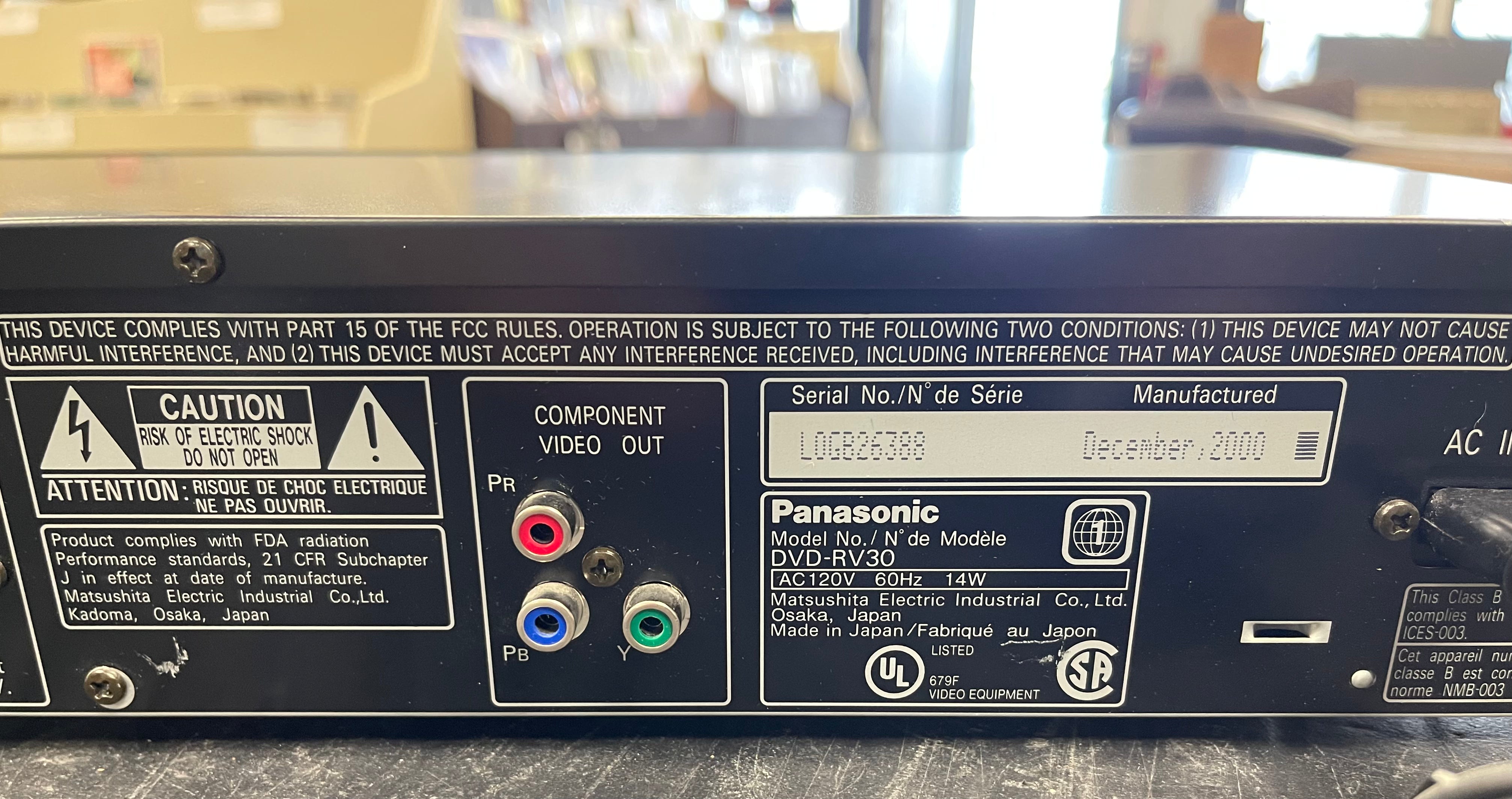 Panasonic DVD-RV30 CD and DVD Player