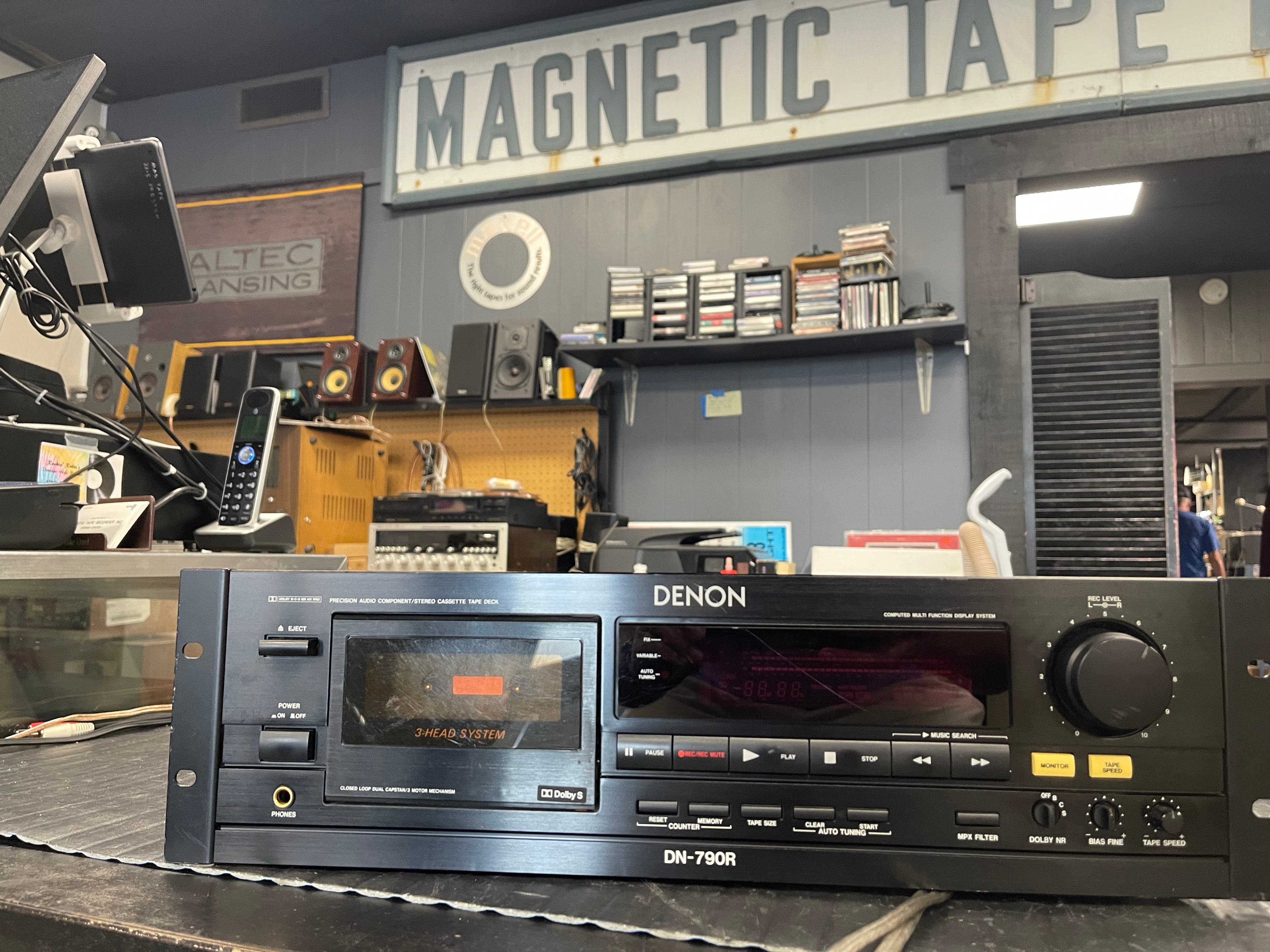 Denon DN-790R With Rack Mounts