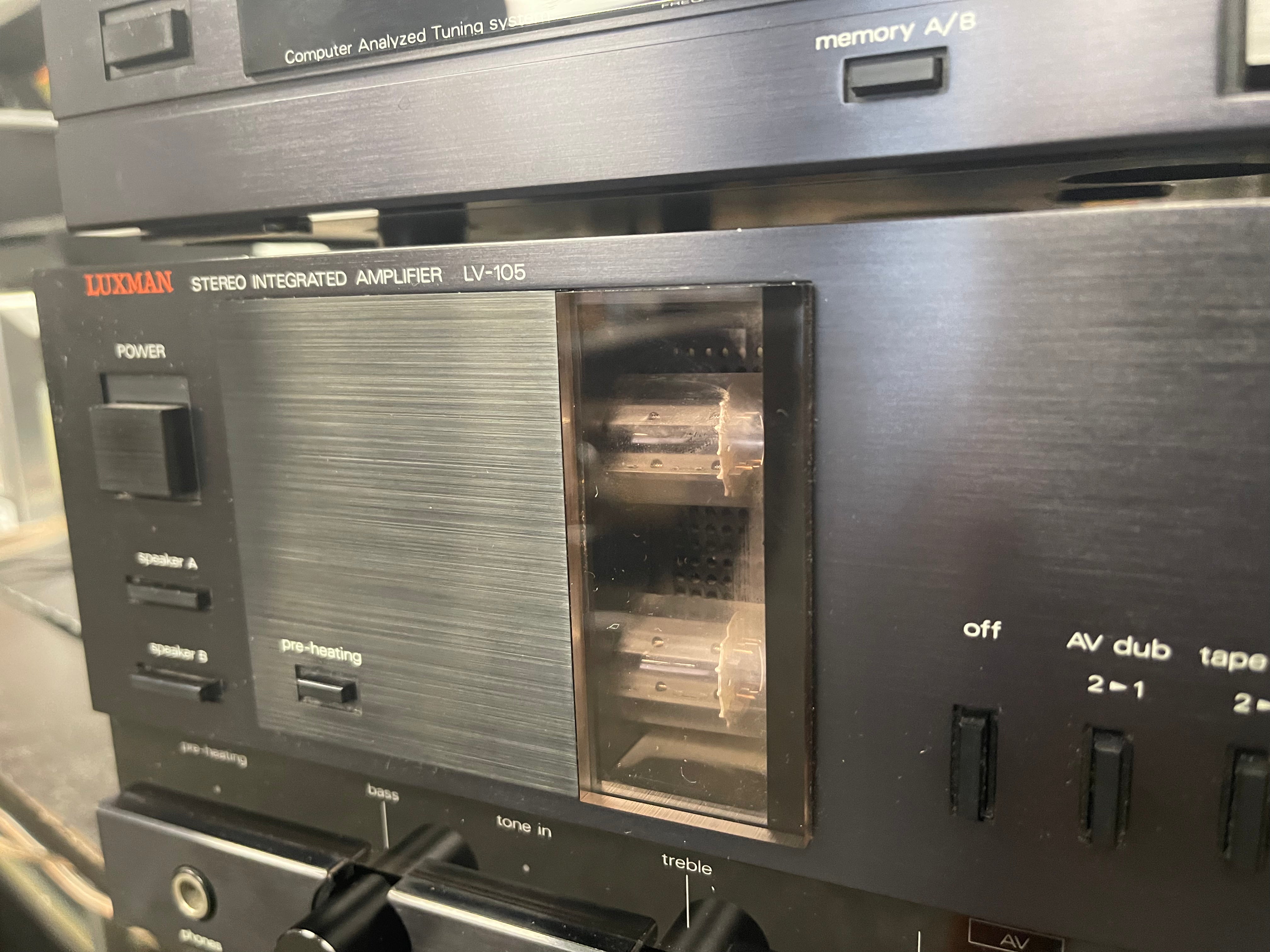 Luxman LV-105 HYBRID TUBE AMP/T-100 Tuner Set