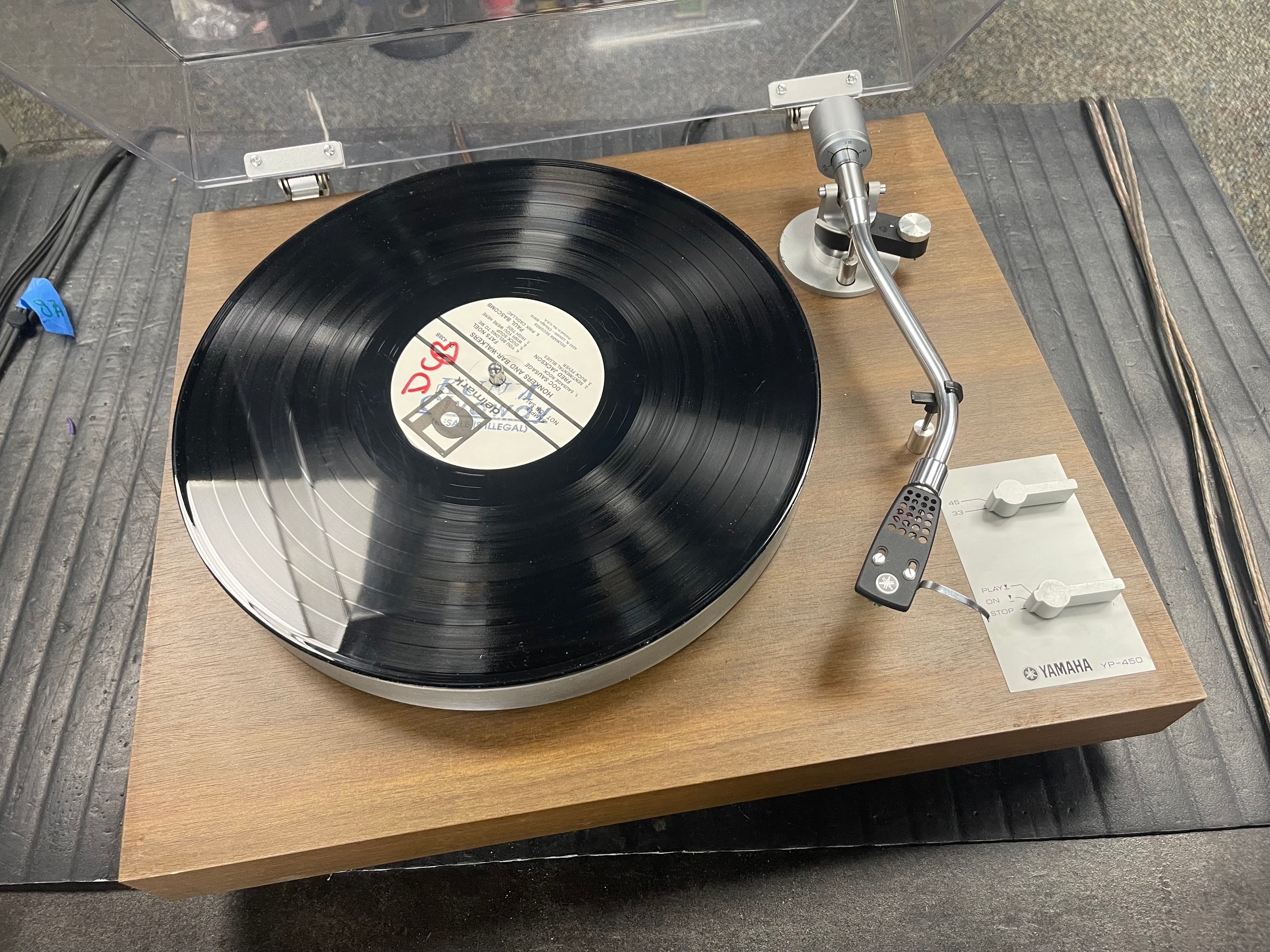 Yamaha YP-450 Turntable