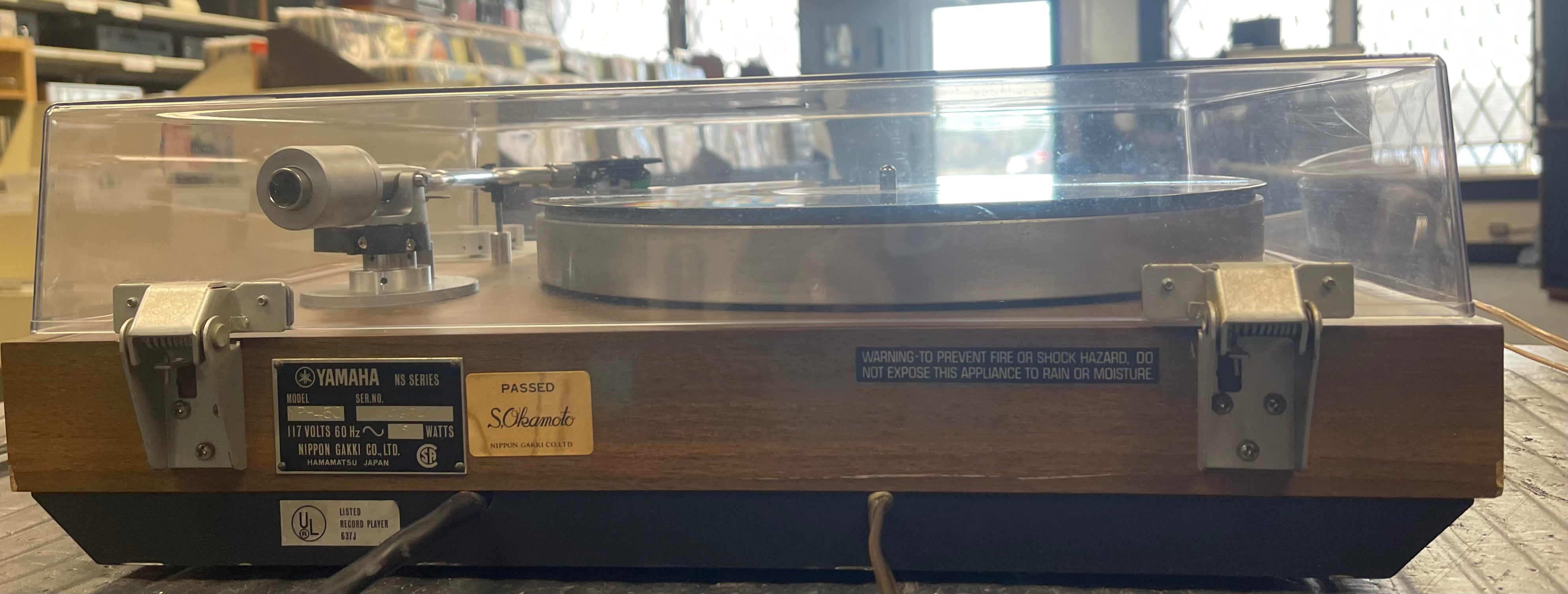 Yamaha YP-450 Turntable