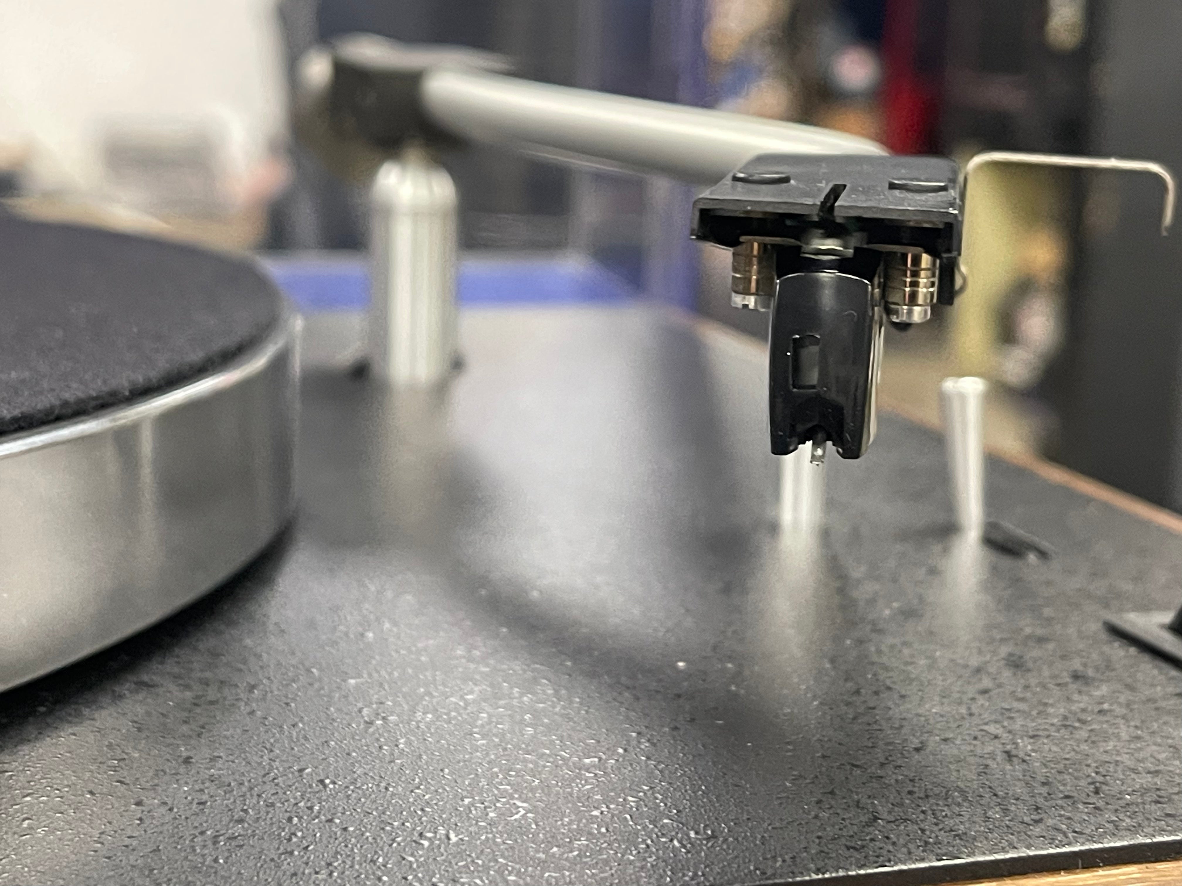 Acoustic Research 77XB TURNTABLE