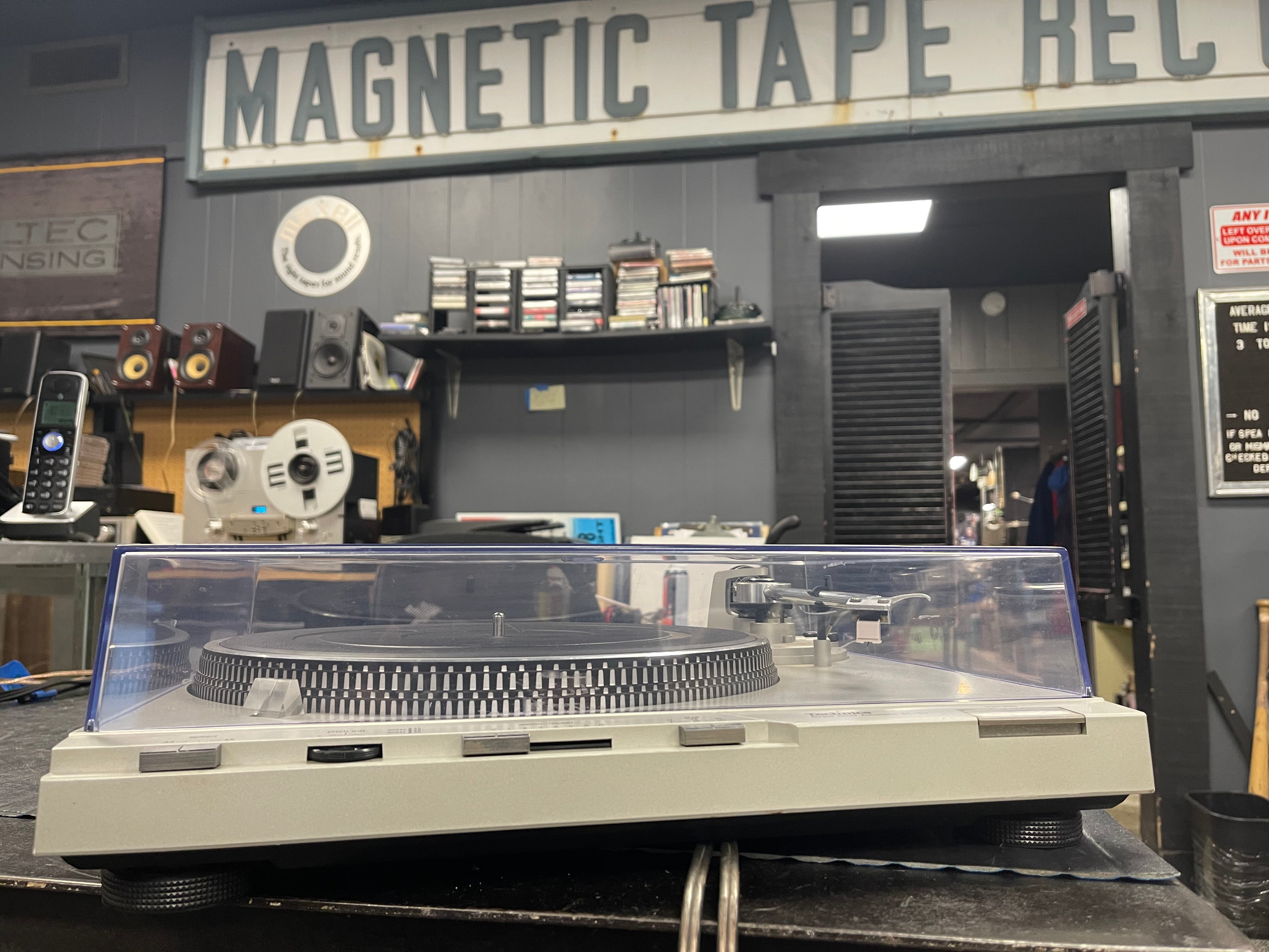 Technics SL-D3 Automatic Direct Drive Turntable