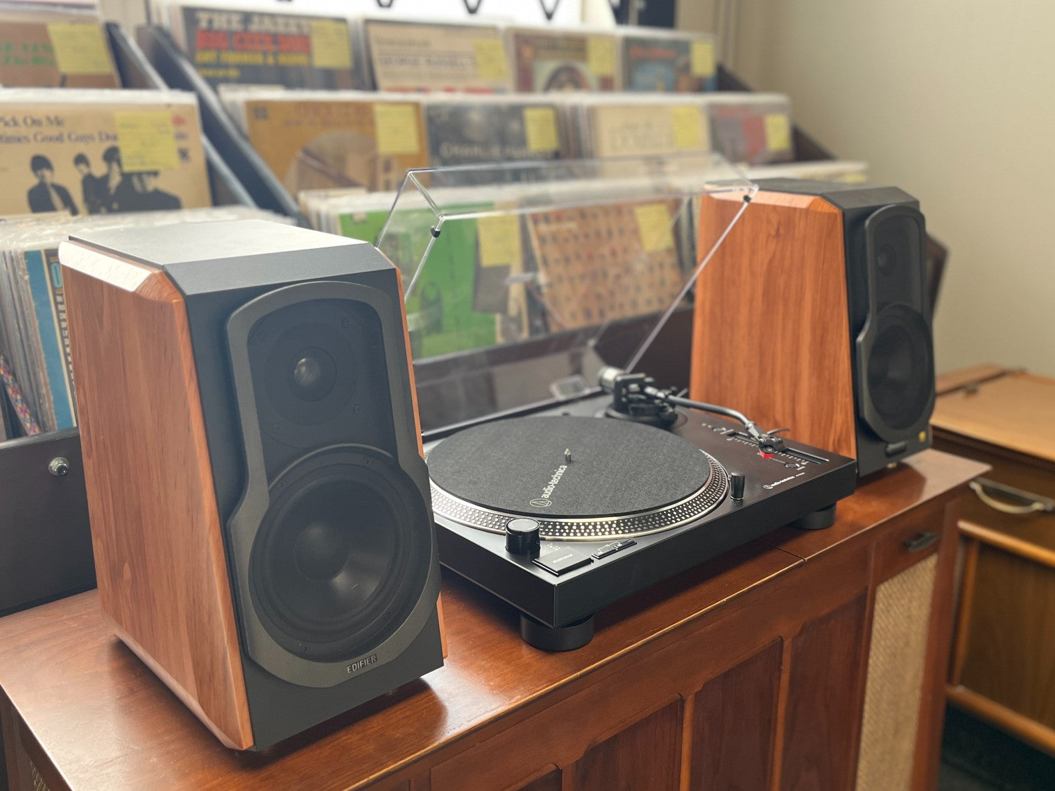 AT-LP120XUSB-BK Direct Drive Turntable + Edifier S1000MKII Powered Bookshelf Speakers w/Bluetooth