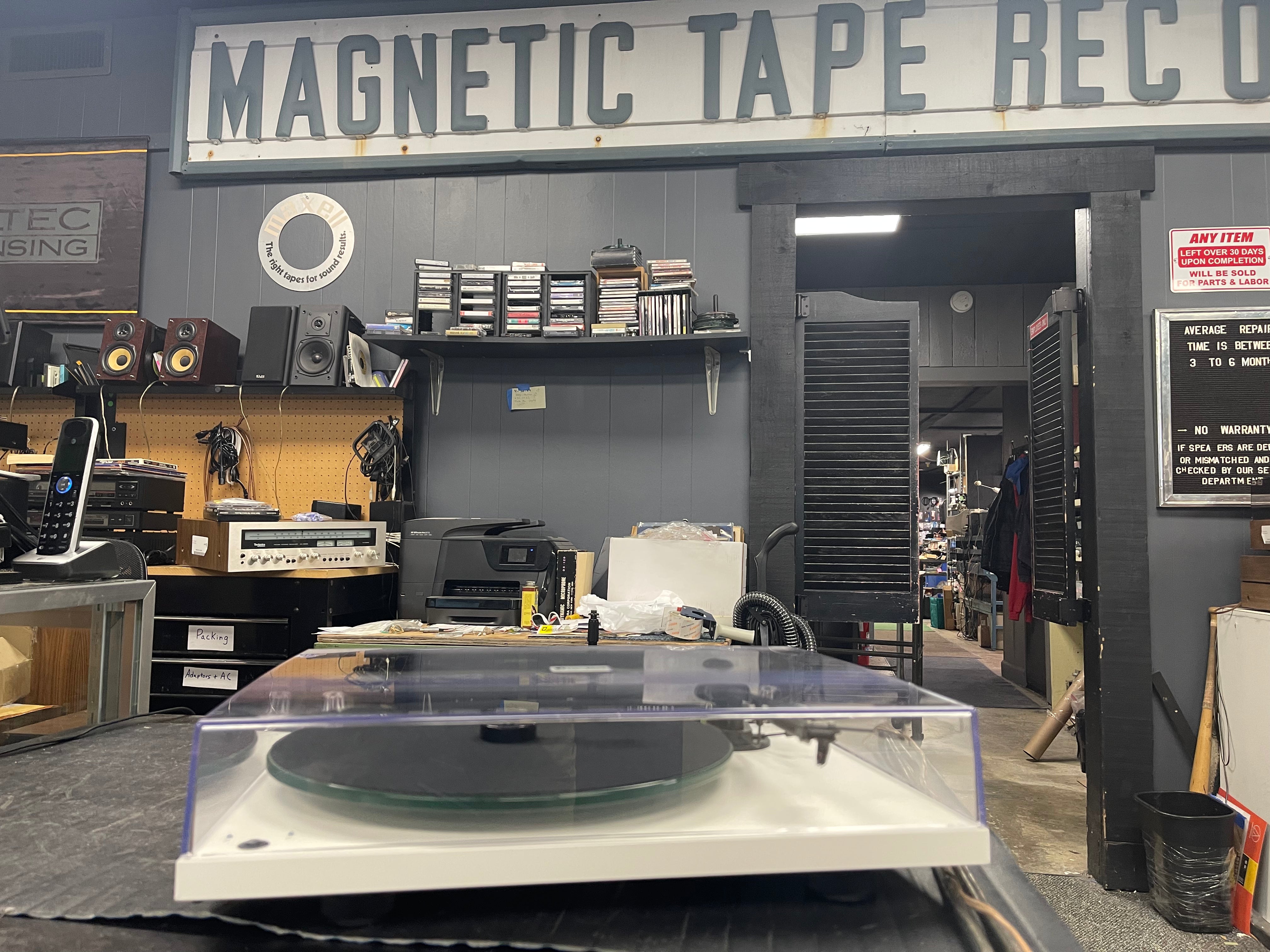 Pro-Ject T-1 Turntable