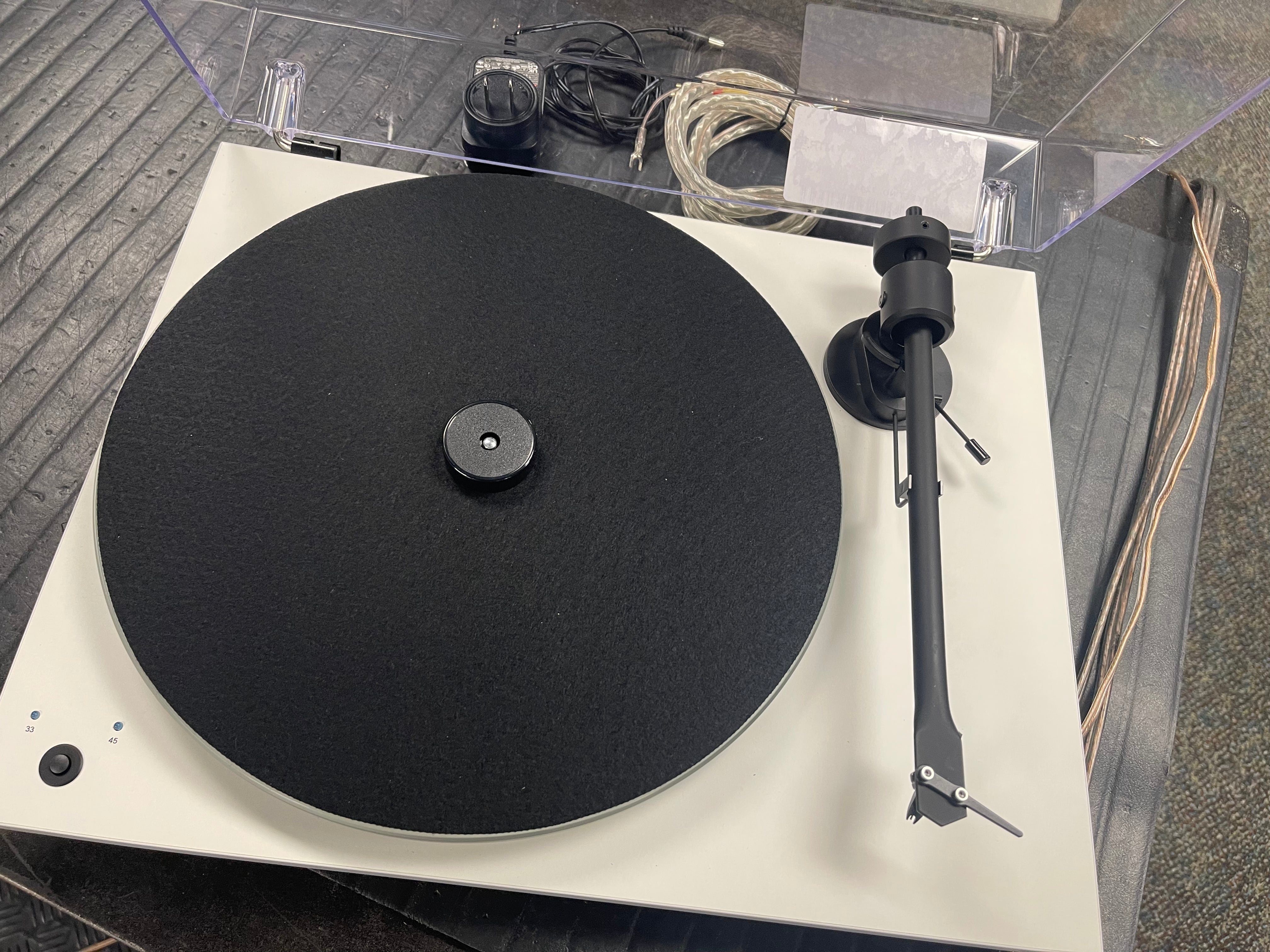Pro-Ject T-1 Turntable