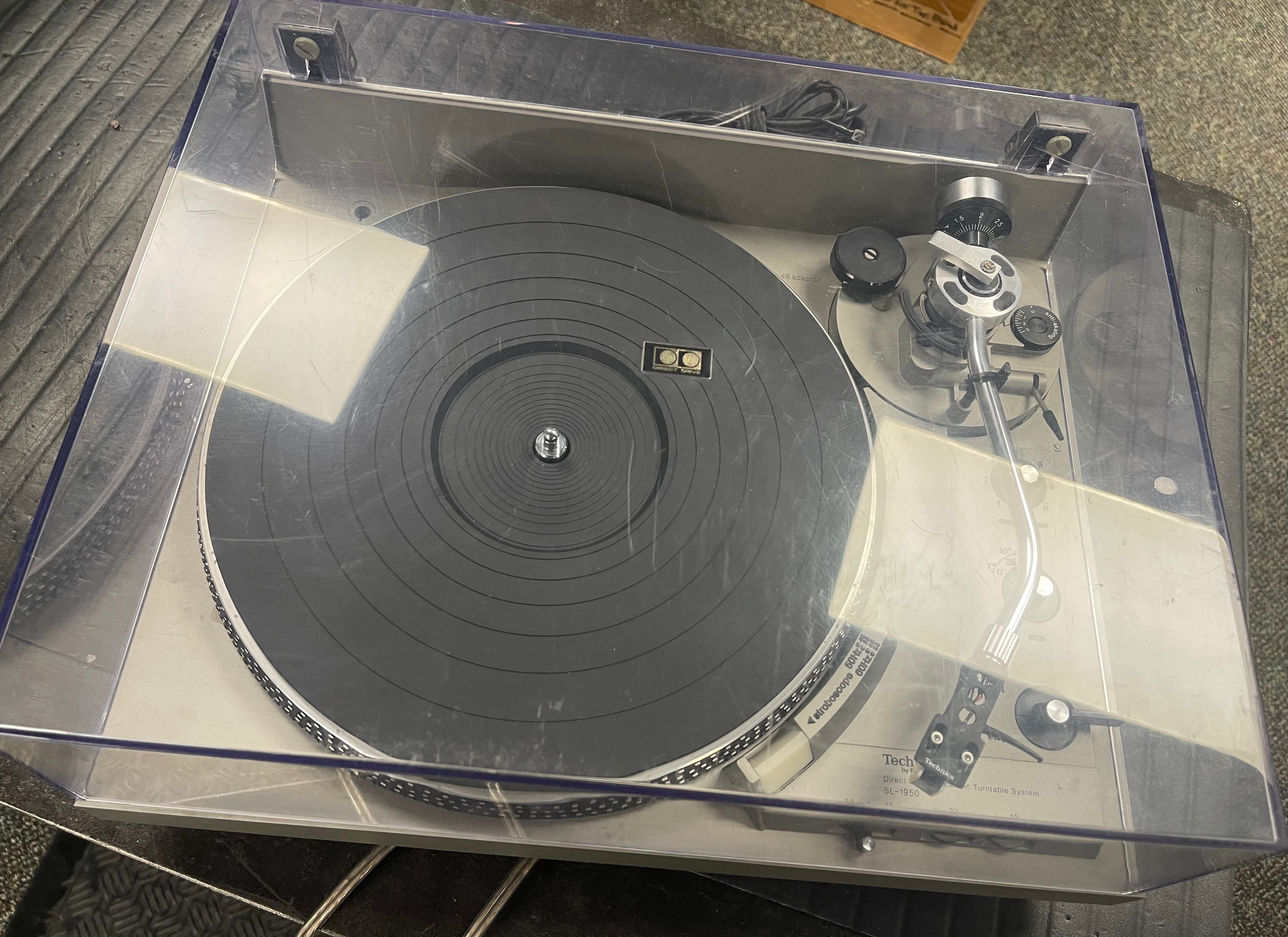Technics SL 1950 Turntable W/45 Changer Spindle